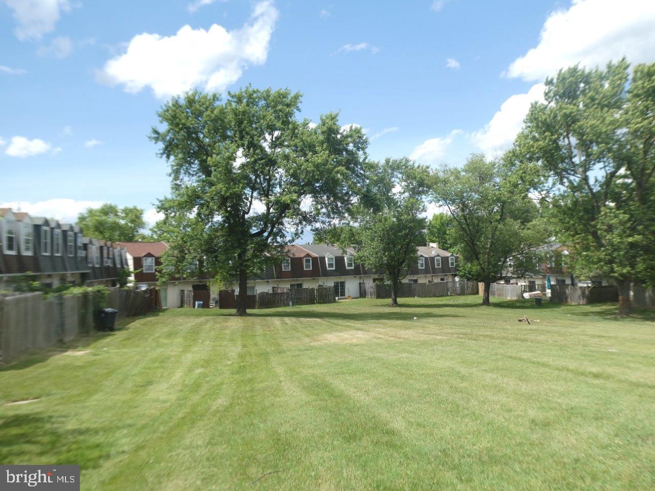 WINDMILL SQUARE - Residential