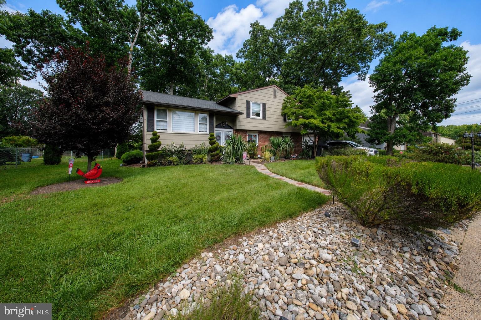 9 DARTMOUTH DRIVE