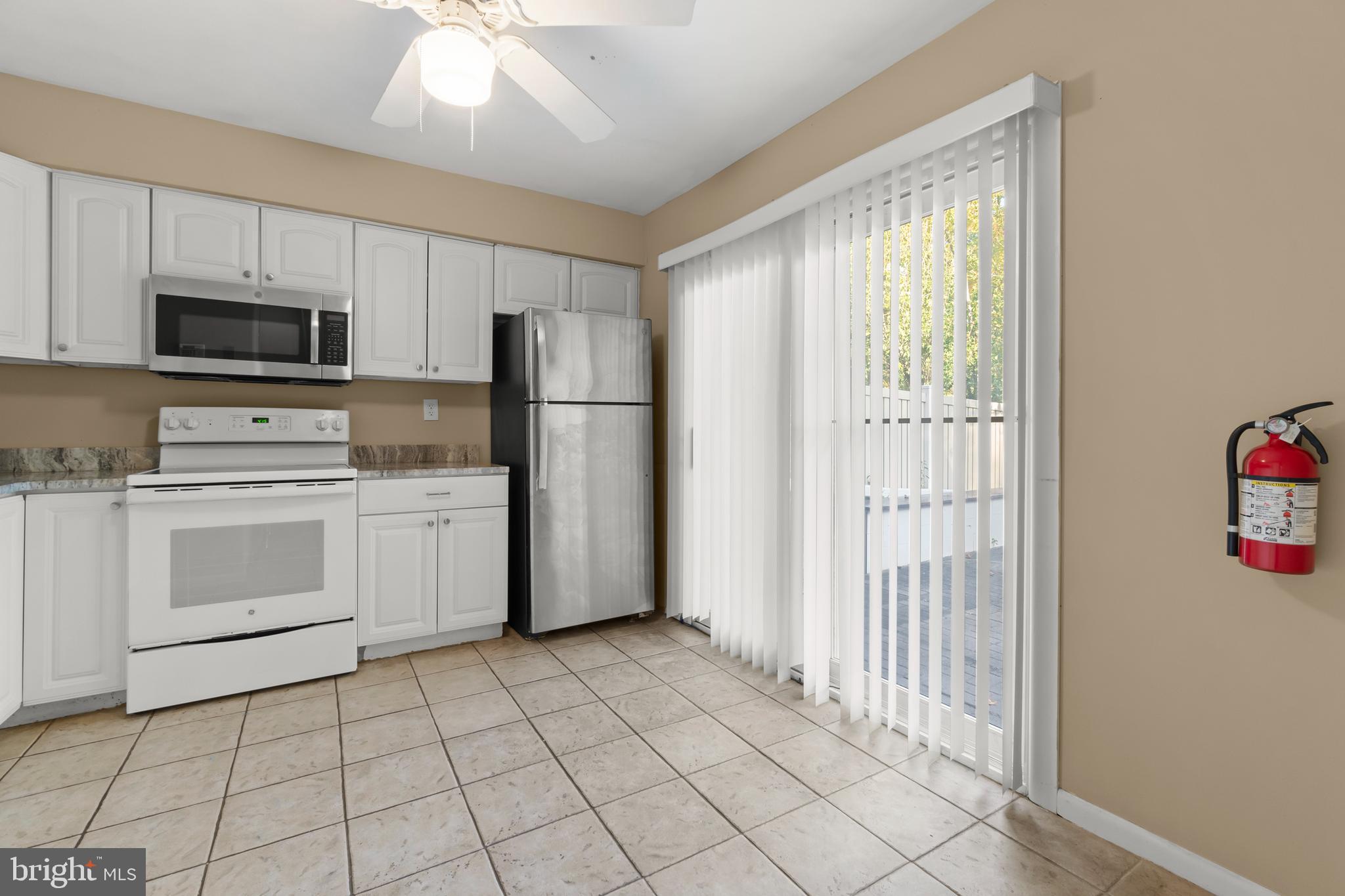 1090 CORBRIDGE COURT