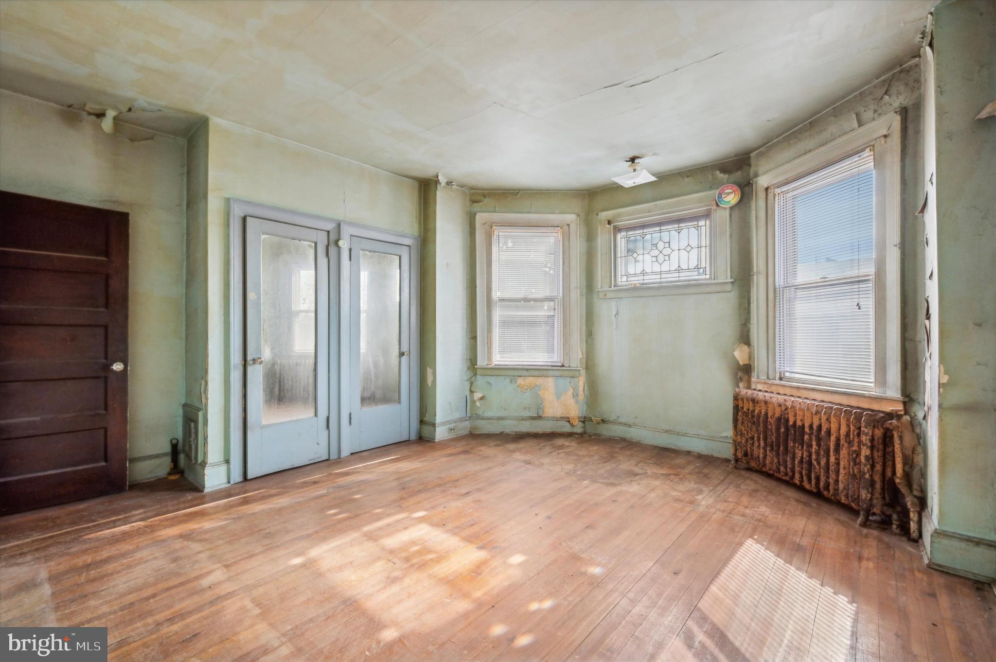 COBBS CREEK - Residential
