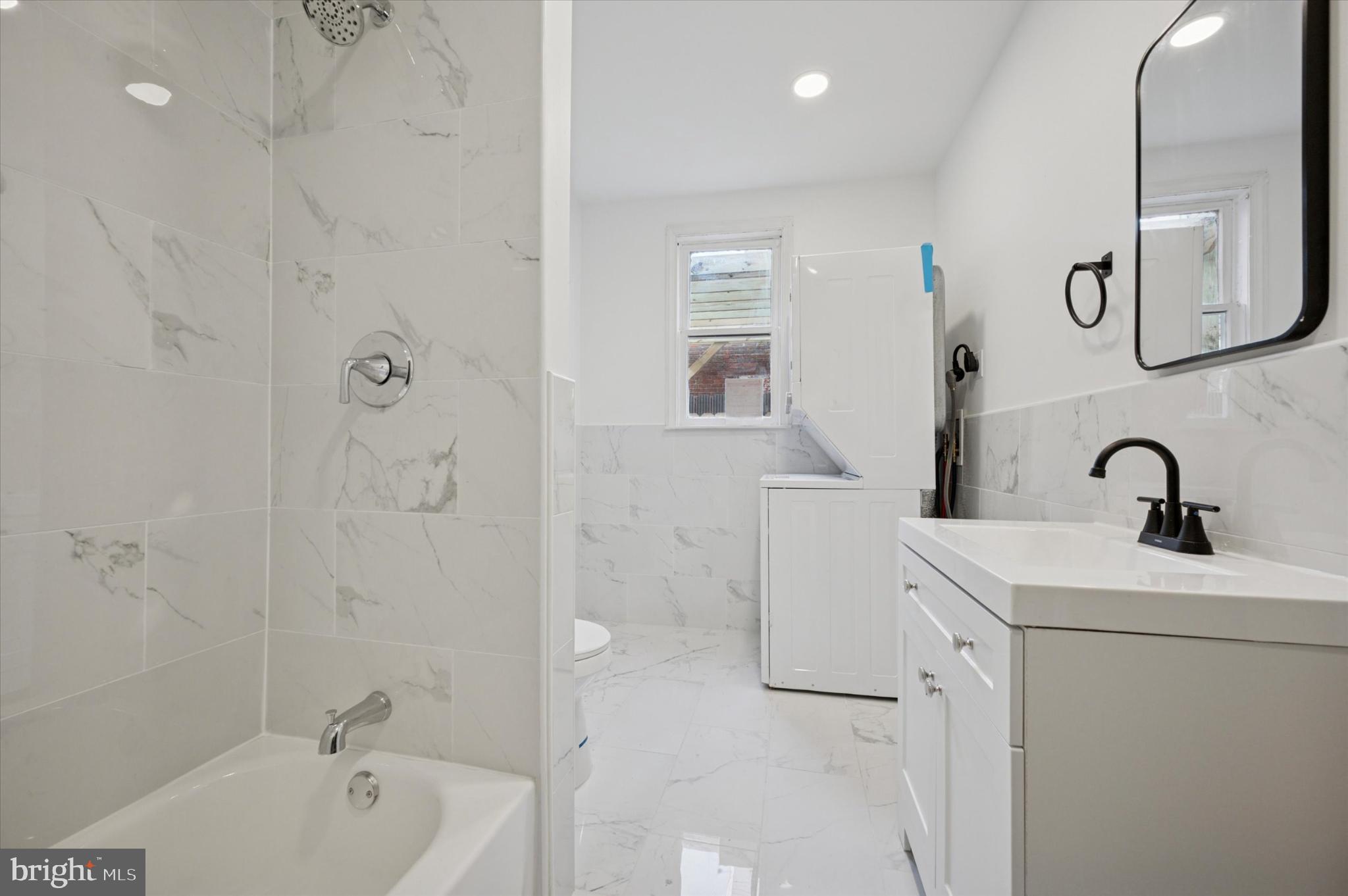 FRANCISVILLE - Residential Lease