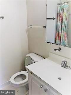 EAST BARCROFT - Residential Lease