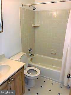 EAST BARCROFT - Residential Lease