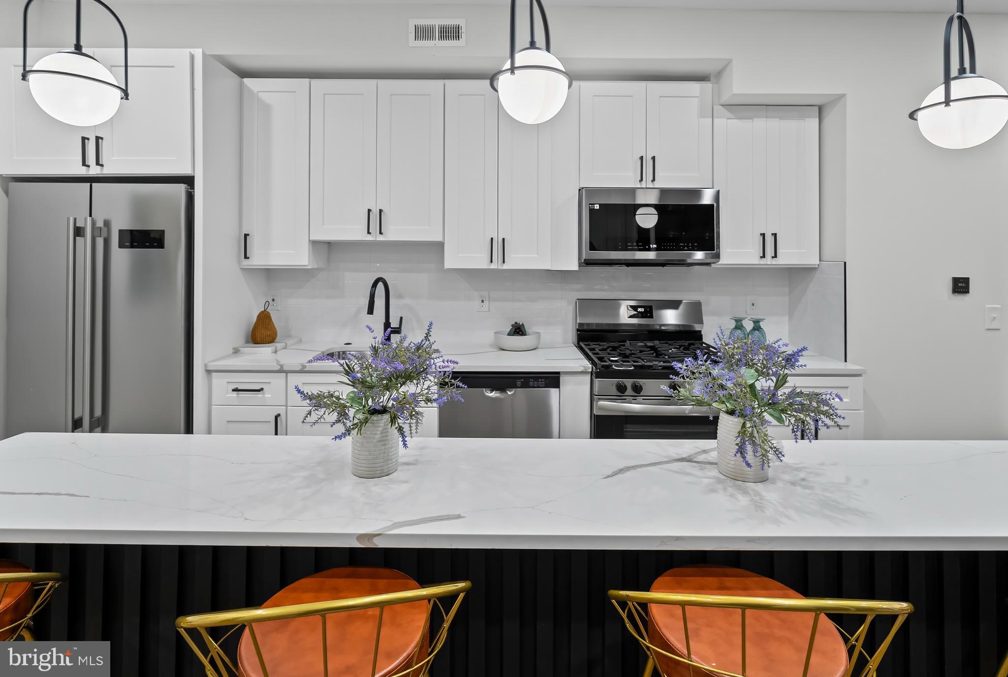WEST ARLINGTON - Residential