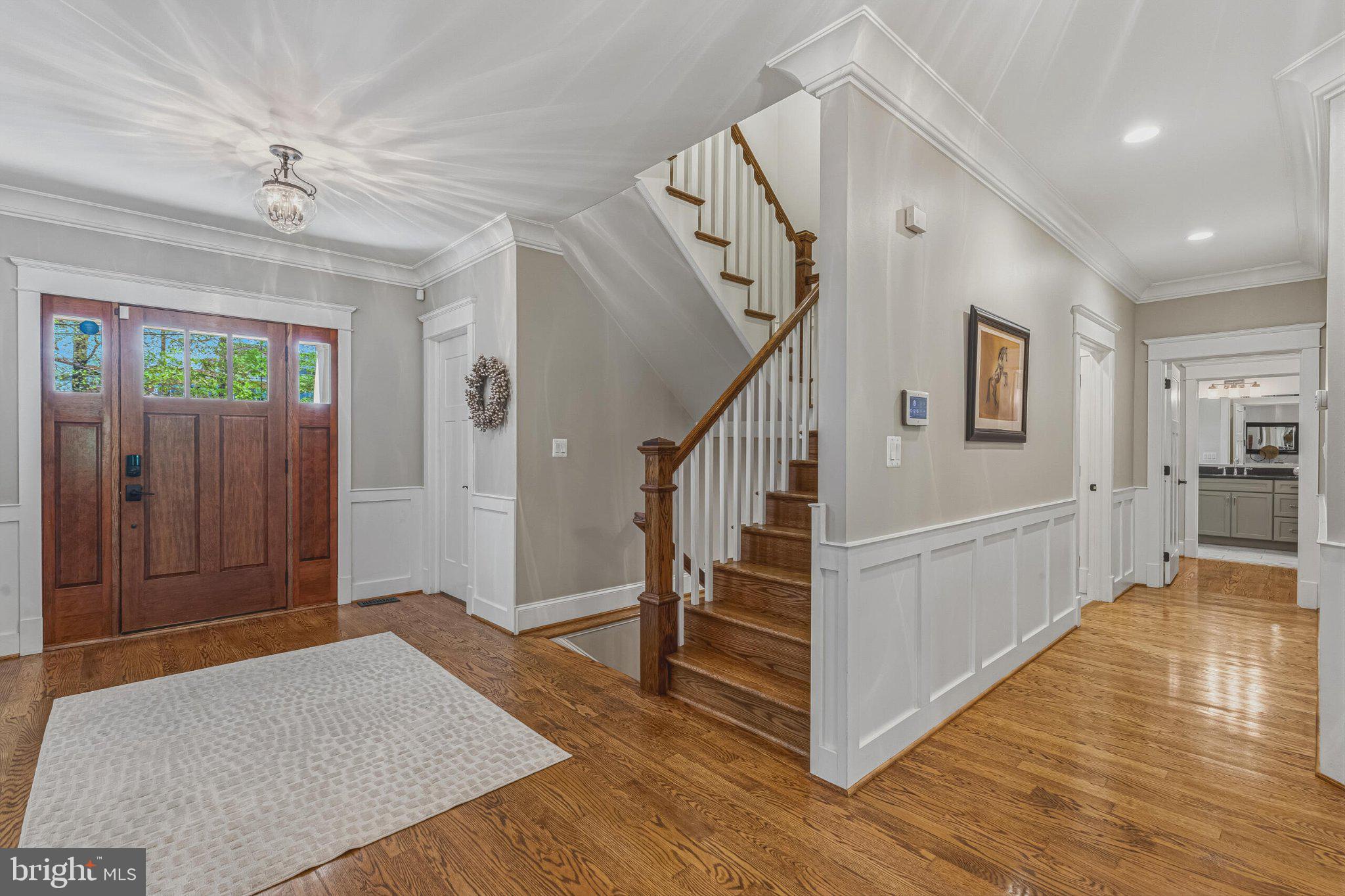 WILLIAMSBURG VILLAGE - Residential