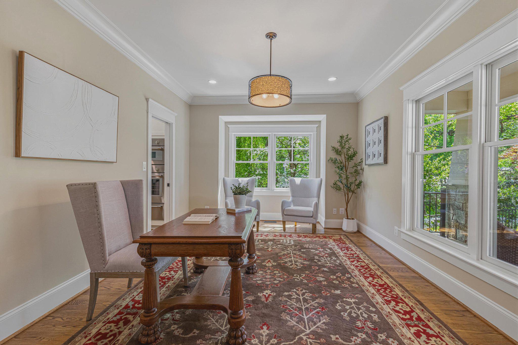 WILLIAMSBURG VILLAGE - Residential