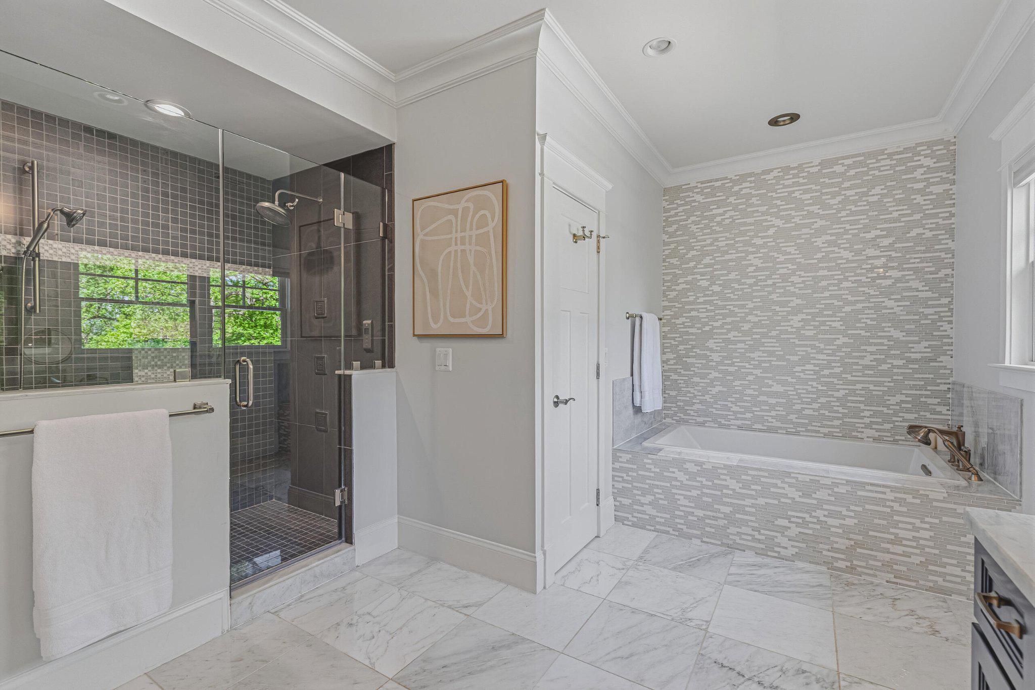 WILLIAMSBURG VILLAGE - Residential