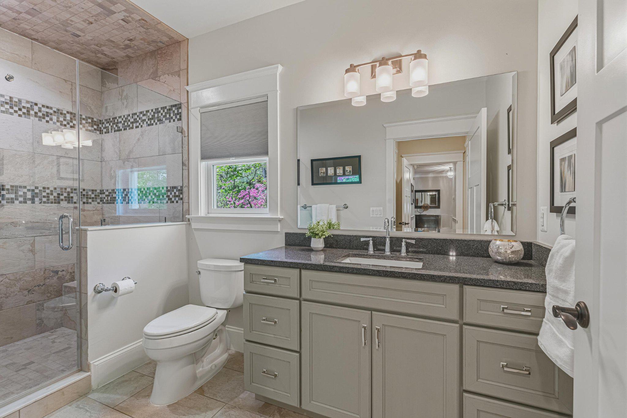 WILLIAMSBURG VILLAGE - Residential