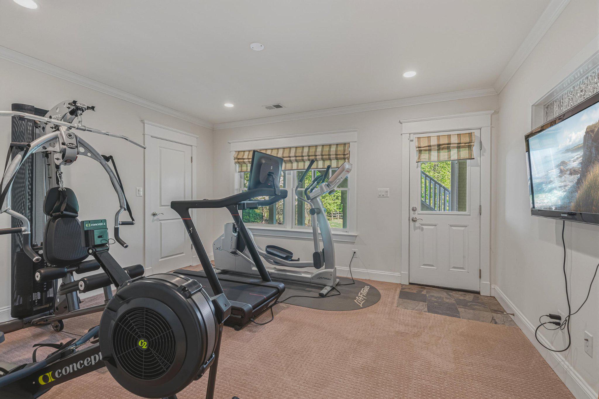 WILLIAMSBURG VILLAGE - Residential