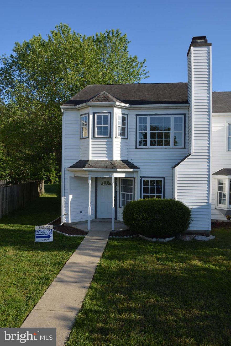 Beautiful 3 Bedroom 2 and 1/2 Bath End/Semi-detached home with lots of "new". Brand new carpet, paint, and windows. Remodeled master bathroom. Newer A/C, water heater, refrigerator, and clothes dryer (2016). Wood burning fireplace in living room. Close to base, schools and shopping. Make this your home.