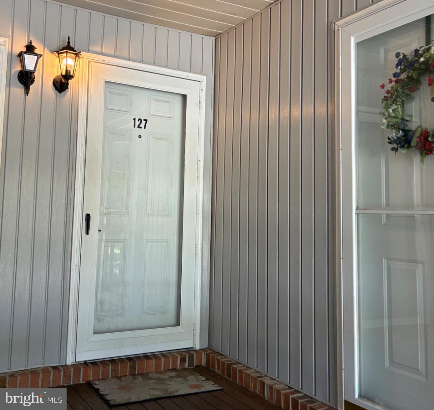 127 CLAIRE COURT