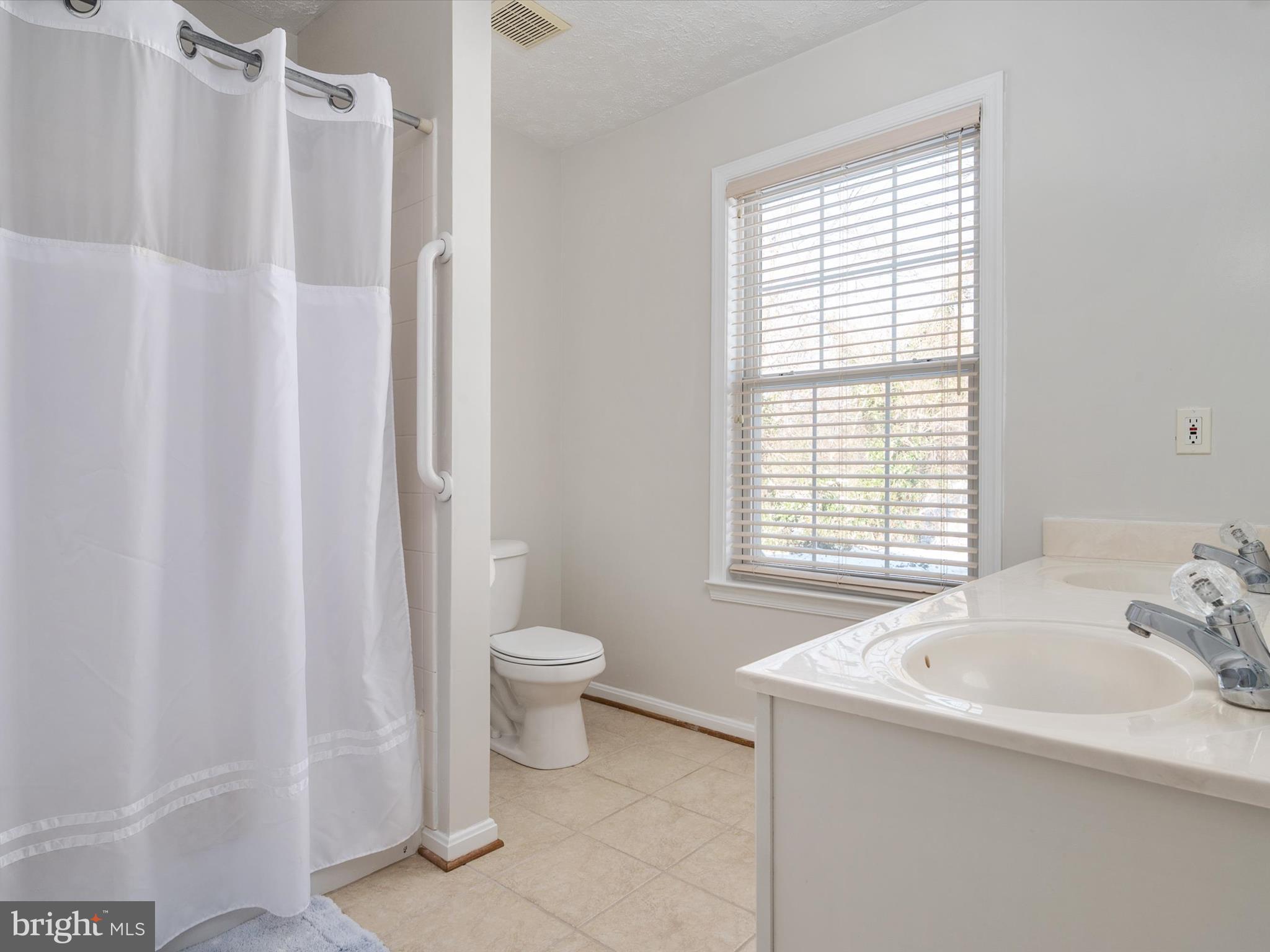 BAYVIEW HILLS - Residential