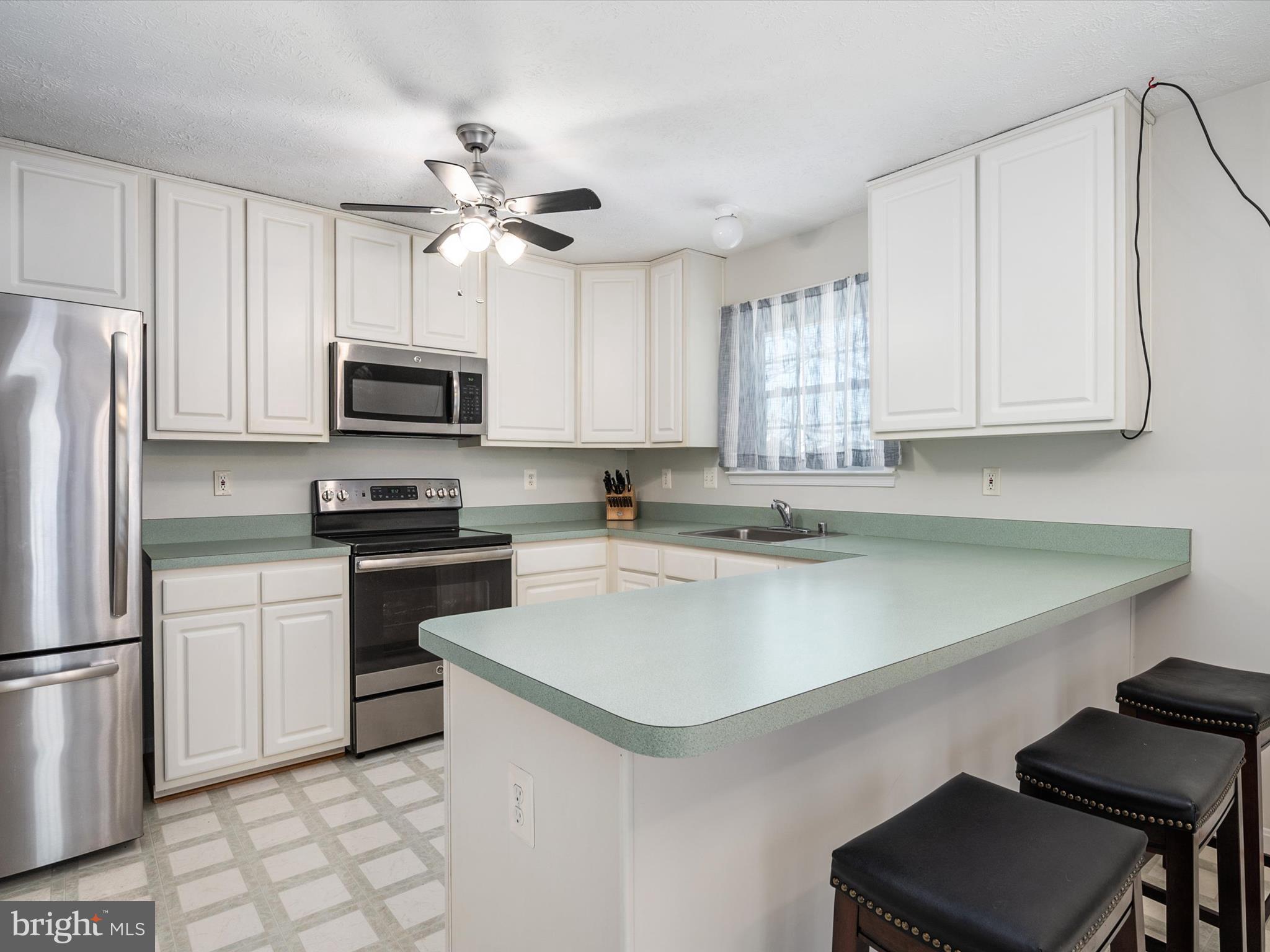 BAYVIEW HILLS - Residential