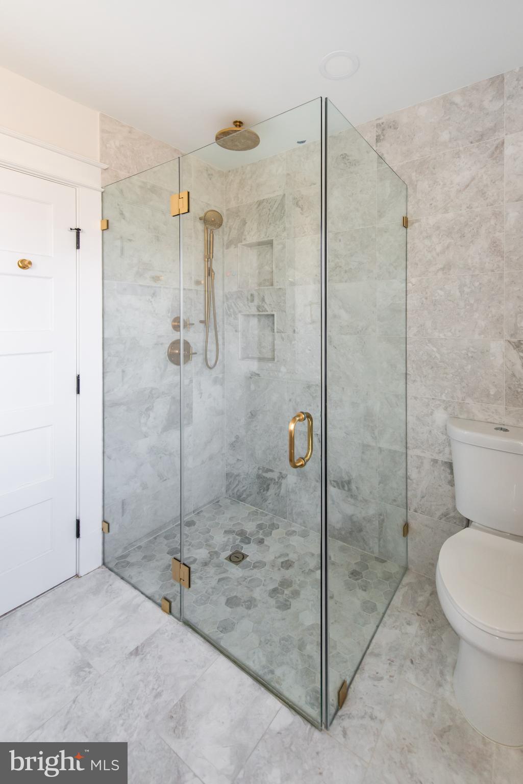 ROSEMONT - Residential