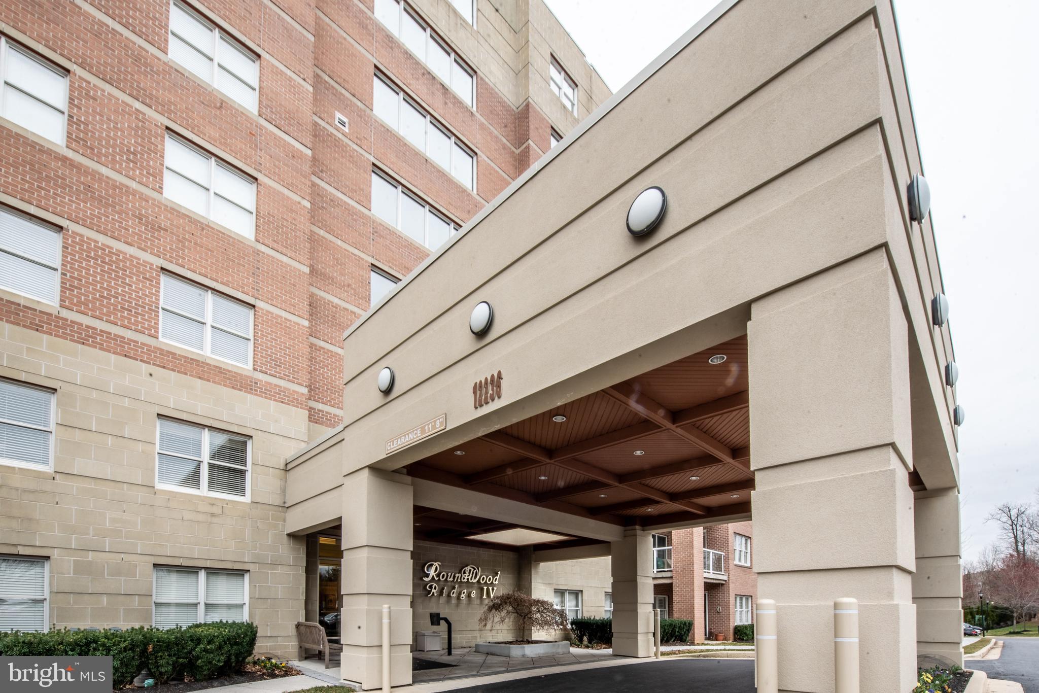 ROUNDWOOD RIDGE - Residential Lease