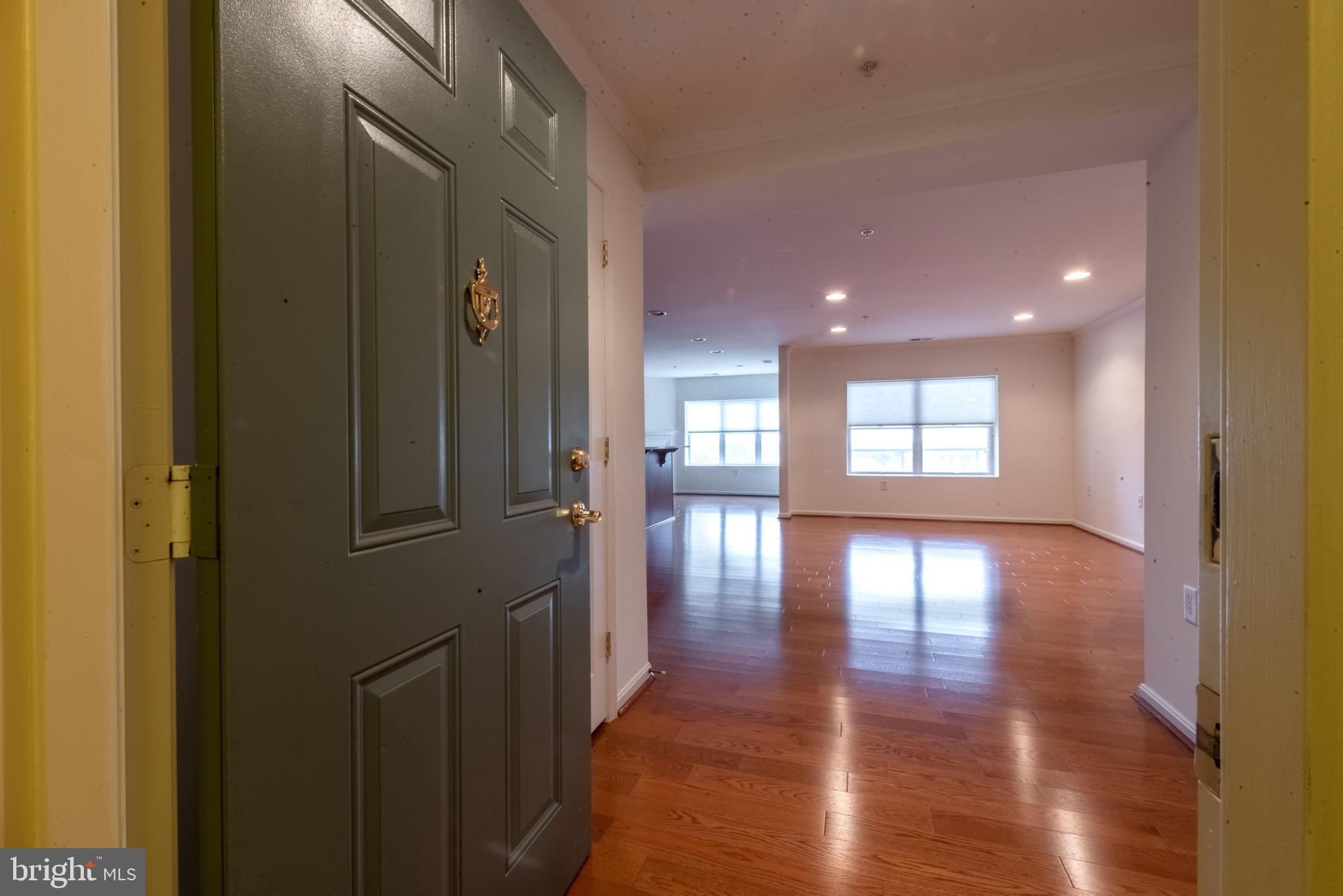 ROUNDWOOD RIDGE - Residential Lease