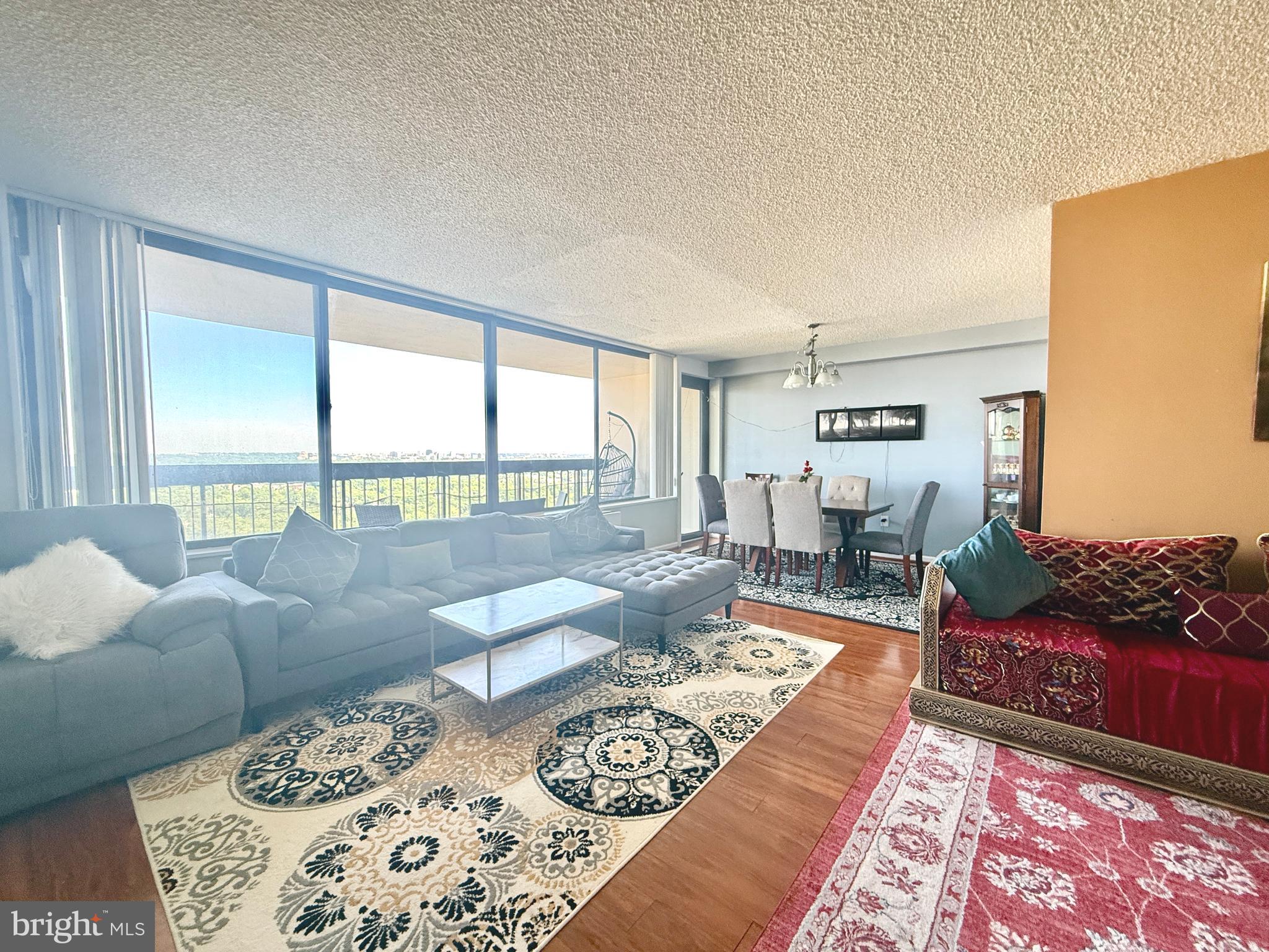 SKYLINE PLAZA - Residential