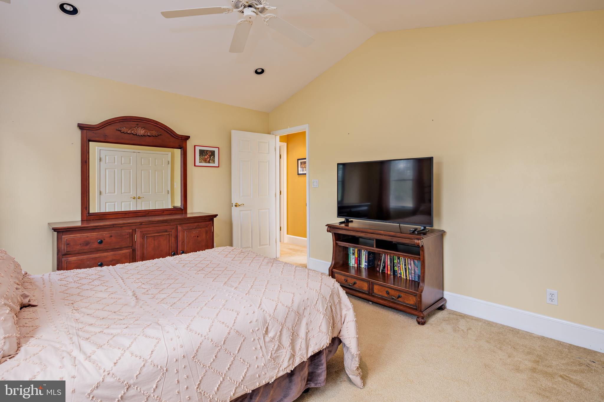 SYCAMORE ACRES - Residential