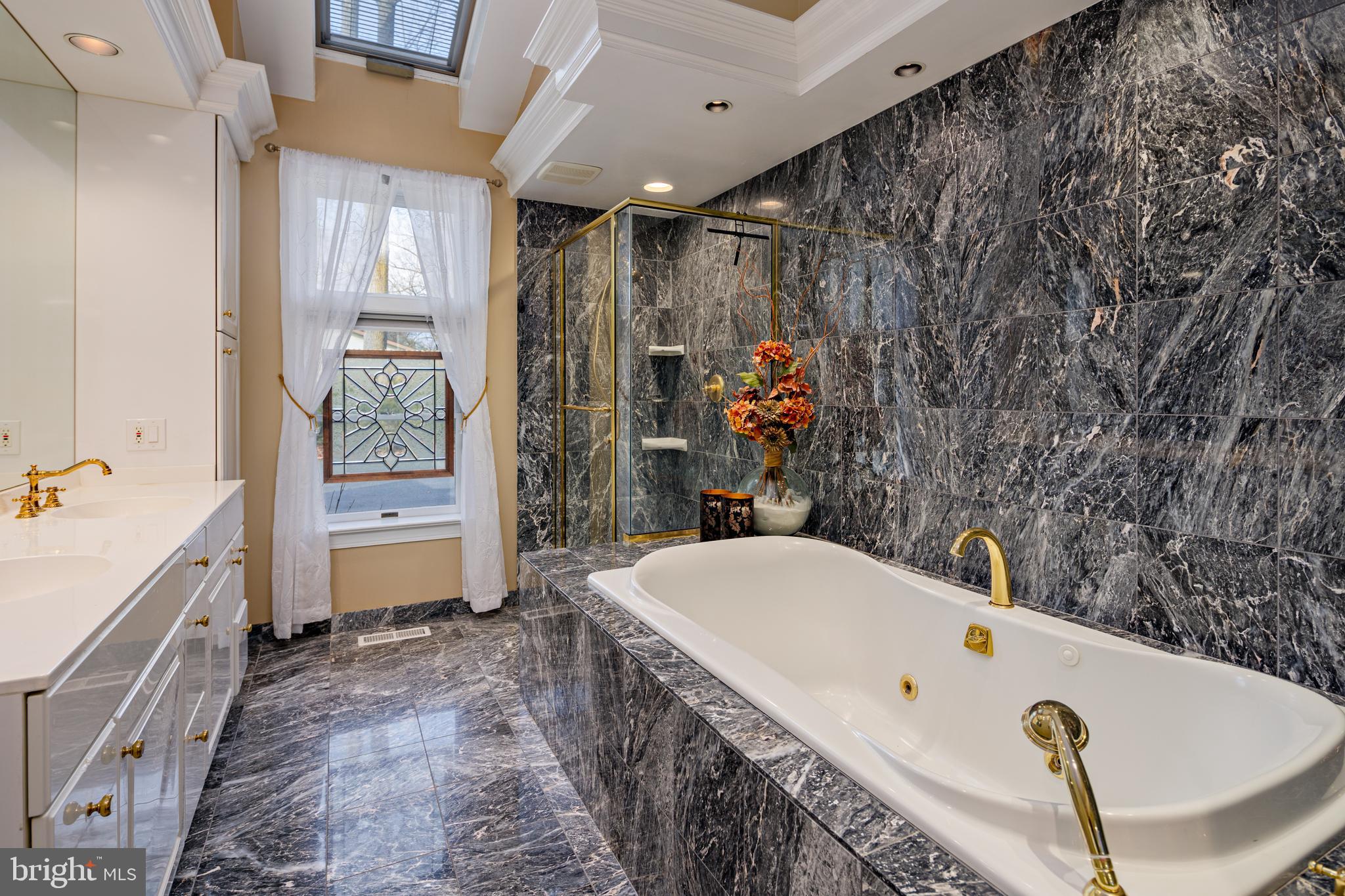 SYCAMORE ACRES - Residential