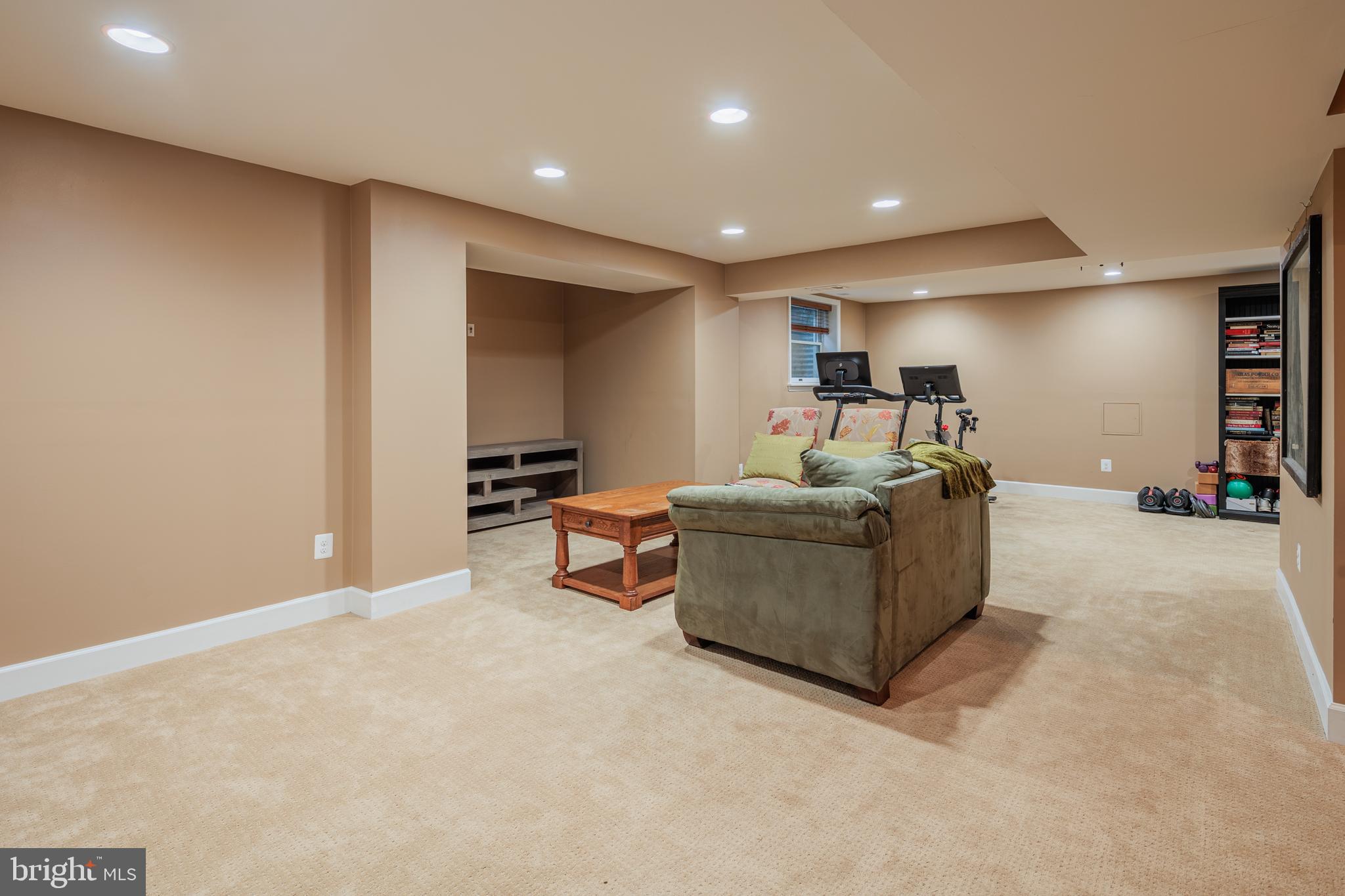 SYCAMORE ACRES - Residential