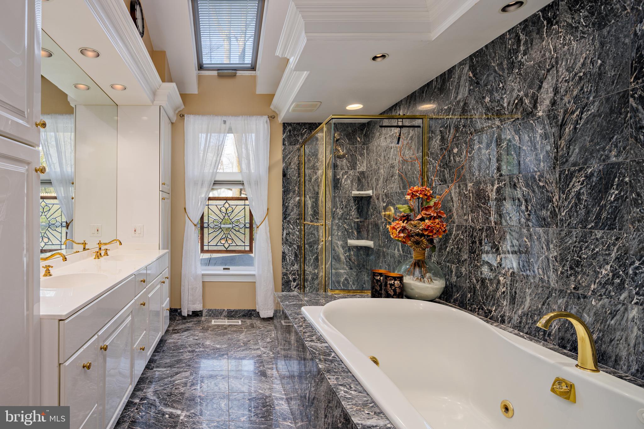 SYCAMORE ACRES - Residential
