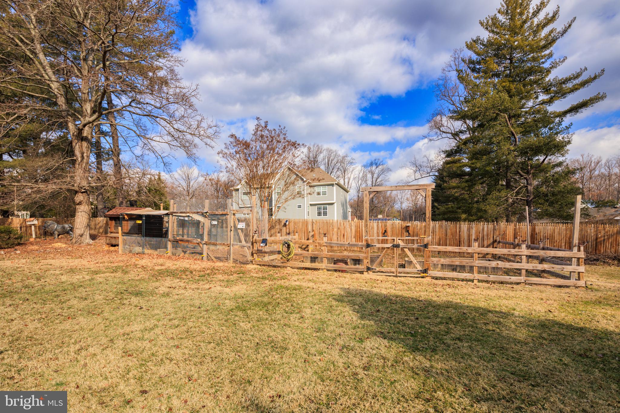 SYCAMORE ACRES - Residential