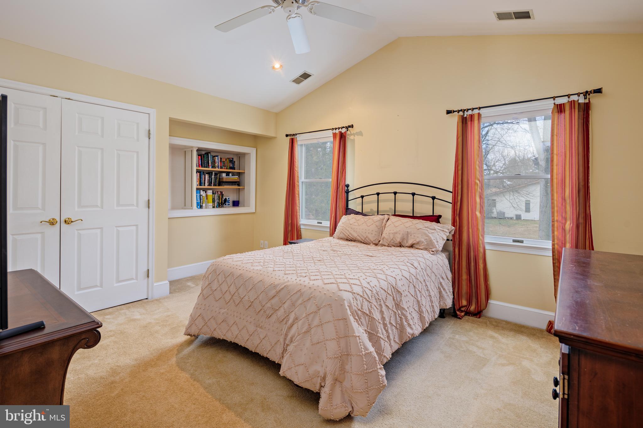 SYCAMORE ACRES - Residential