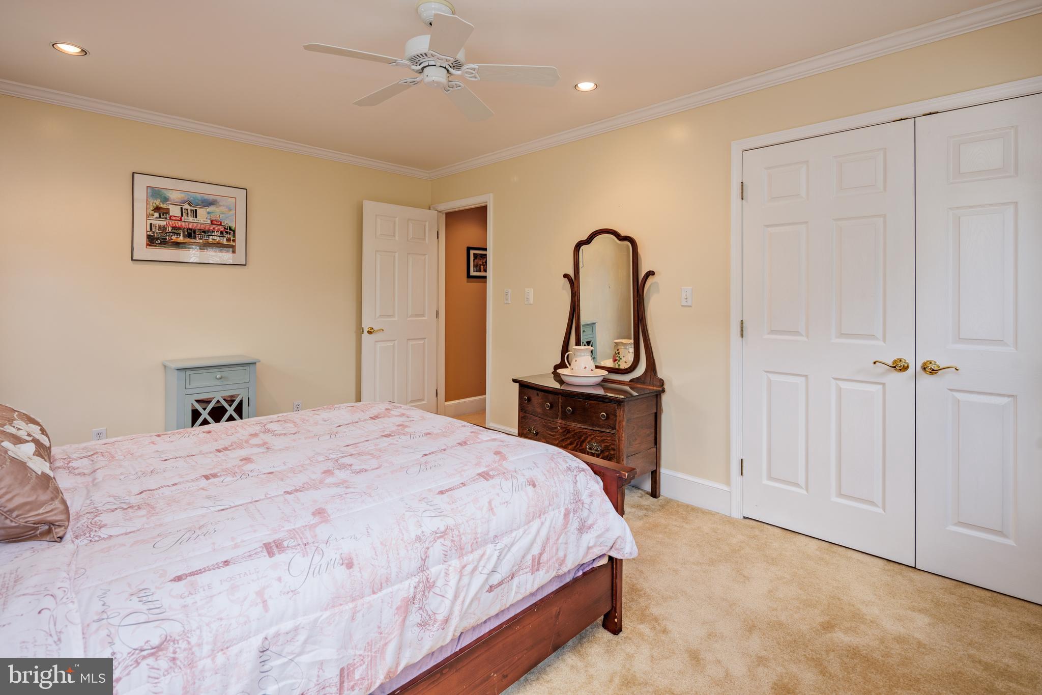 SYCAMORE ACRES - Residential