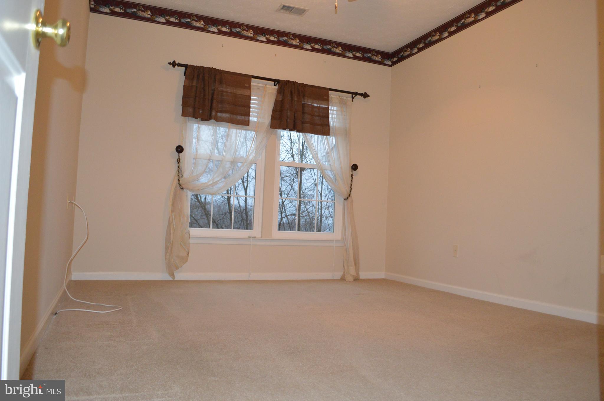 WINDSOR AT PERRY HALL FARMS - Residential