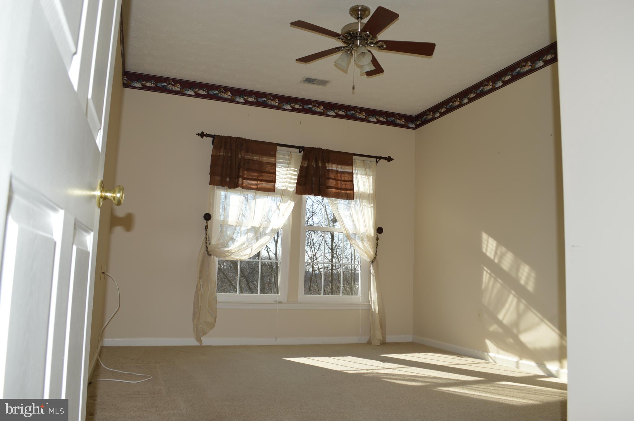 WINDSOR AT PERRY HALL FARMS - Residential