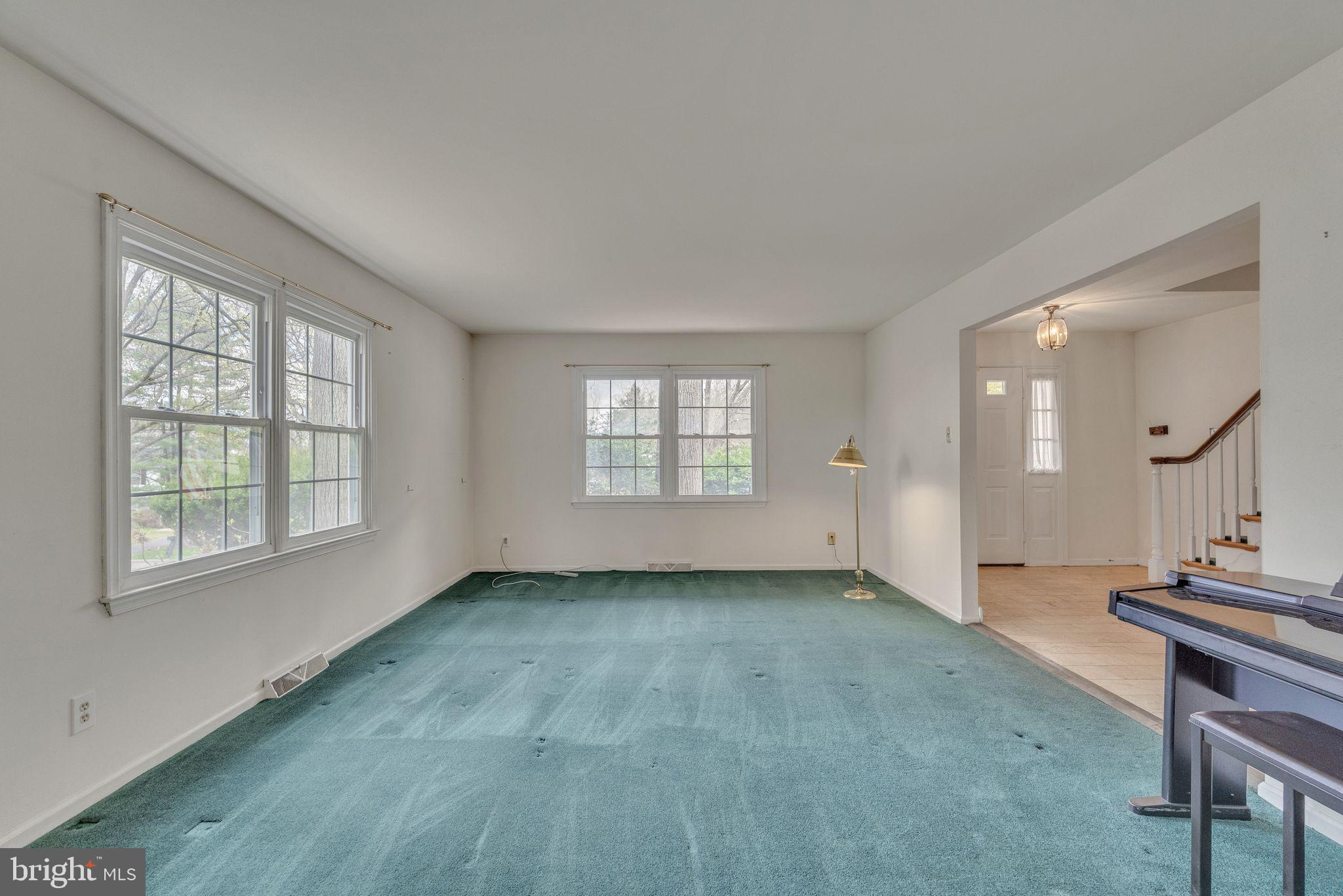 708 FALCON DRIVE
