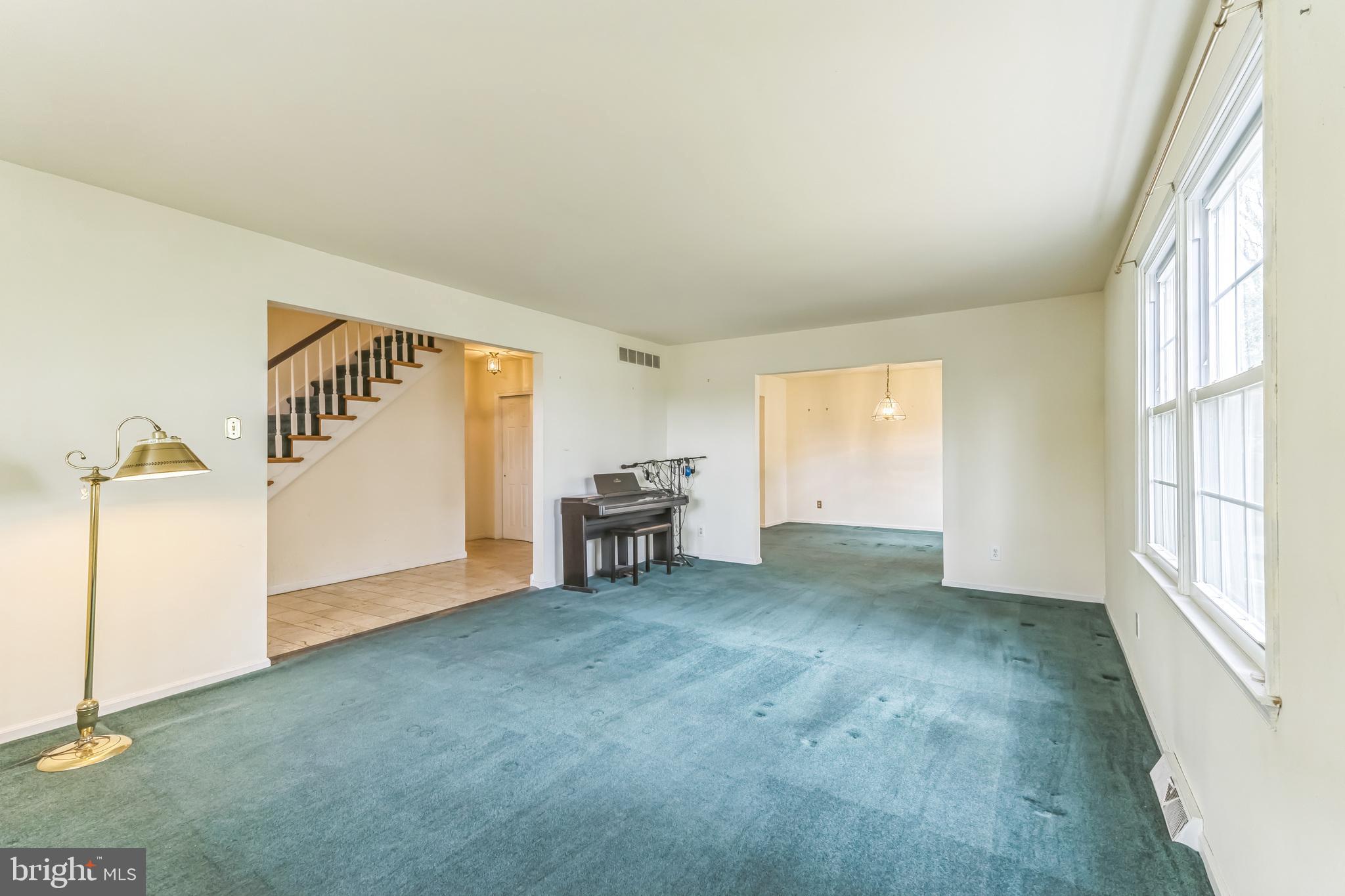 708 FALCON DRIVE