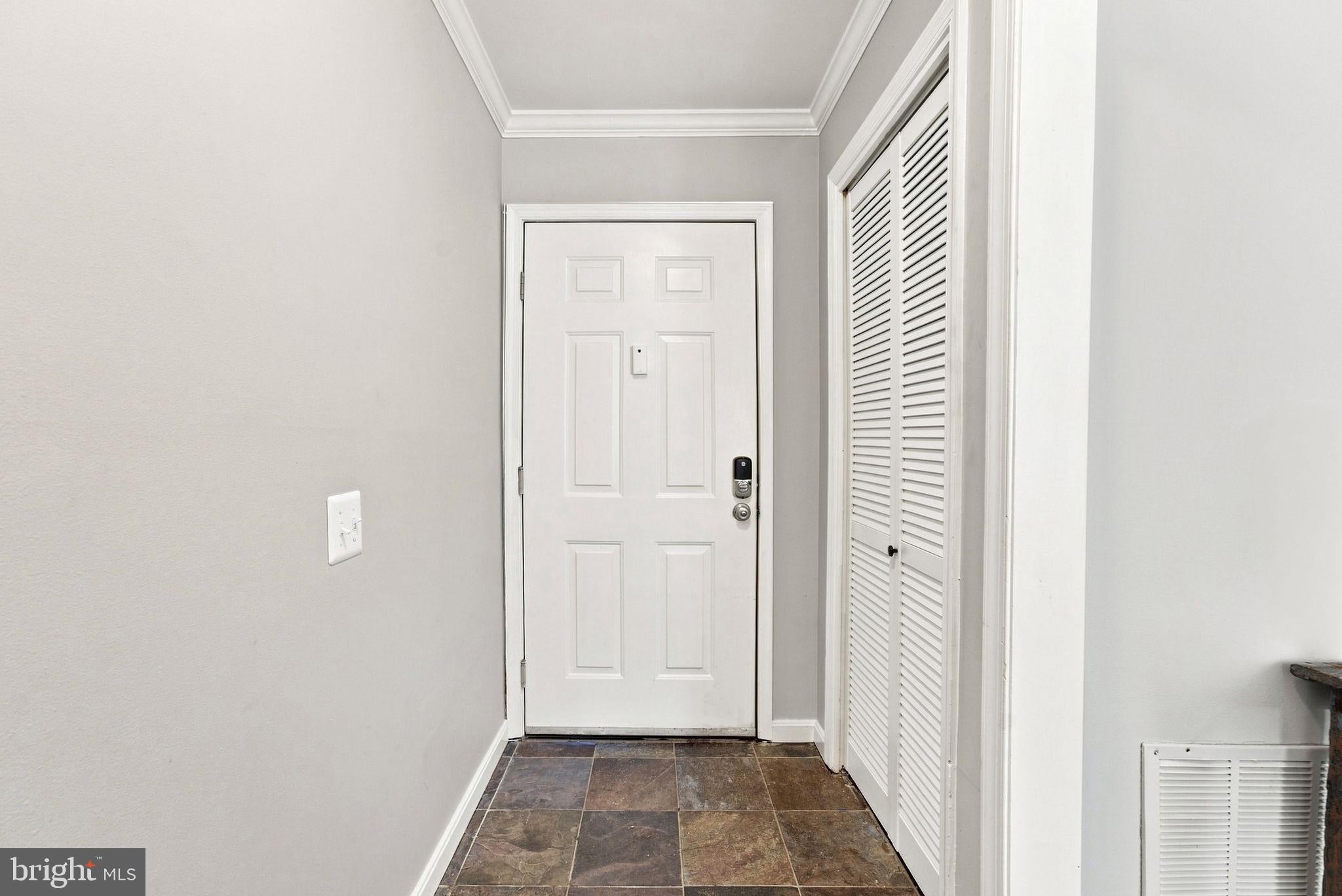 1129 HUNTMASTER TERRACE NE 101