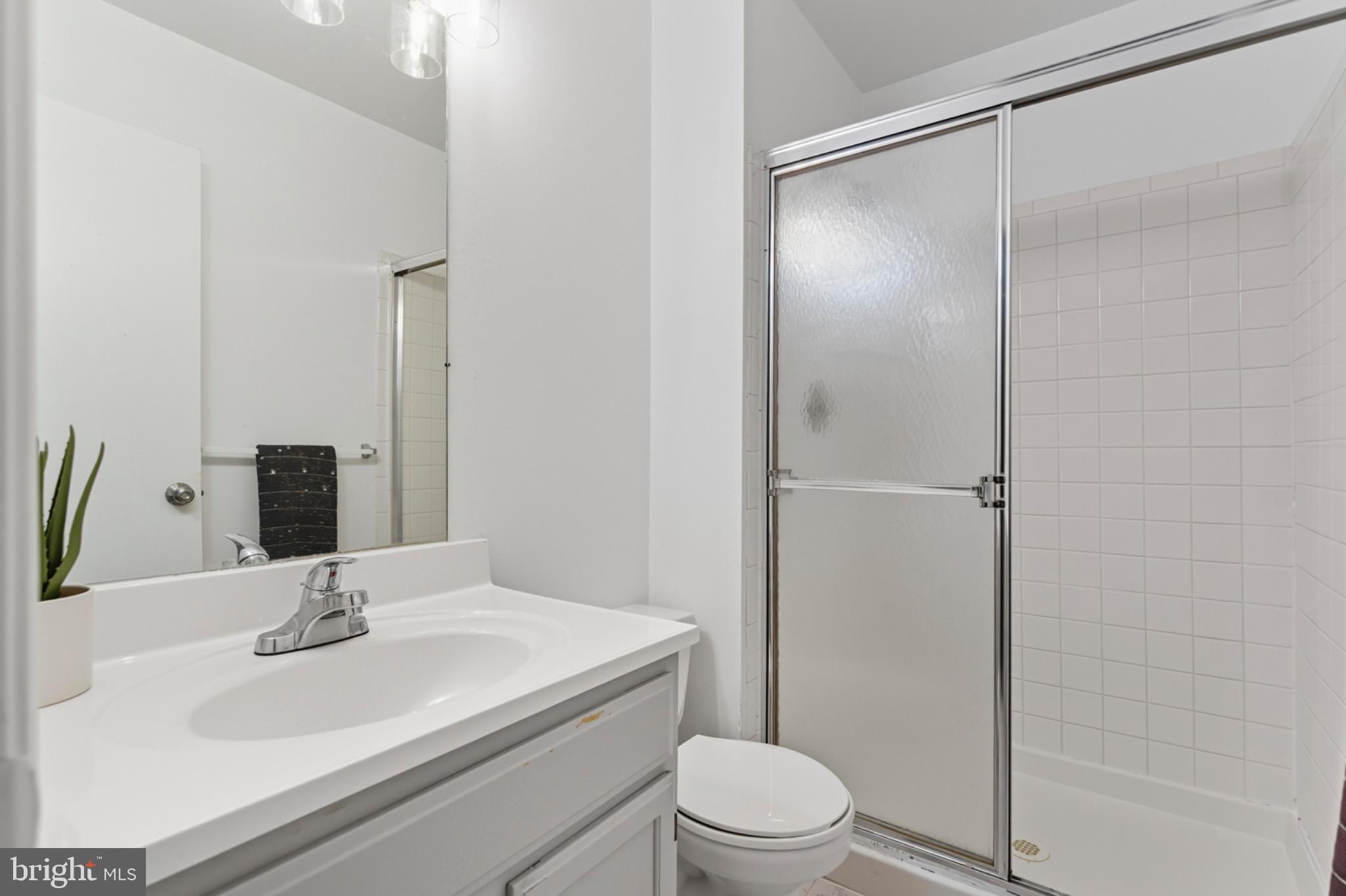 CHASE MANOR - Residential