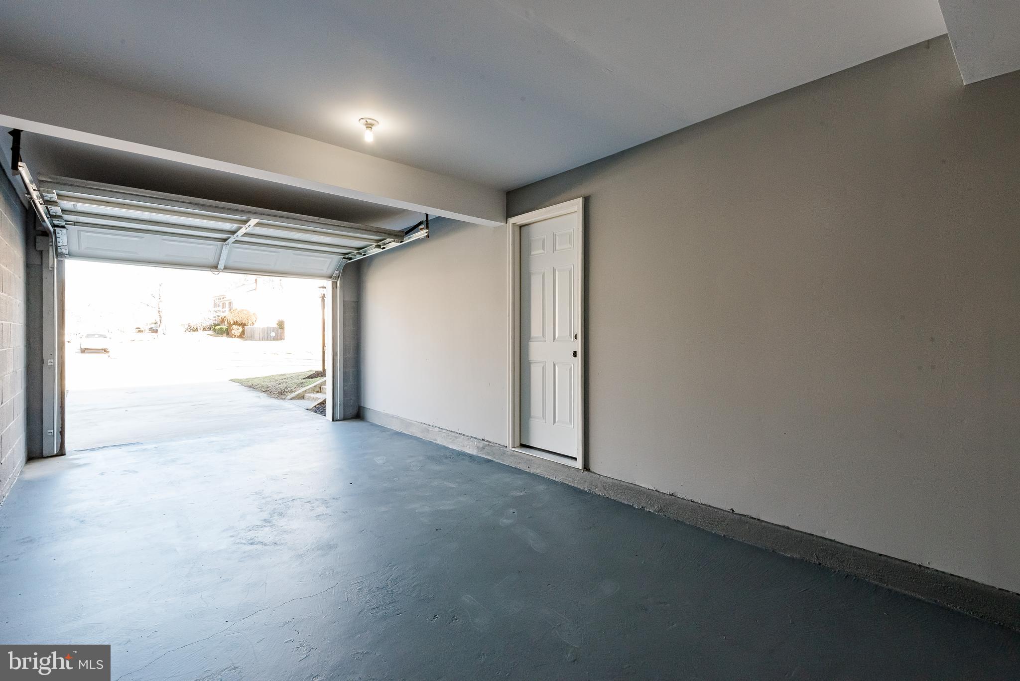 TANTALLON ON THE POTOMAC - Residential