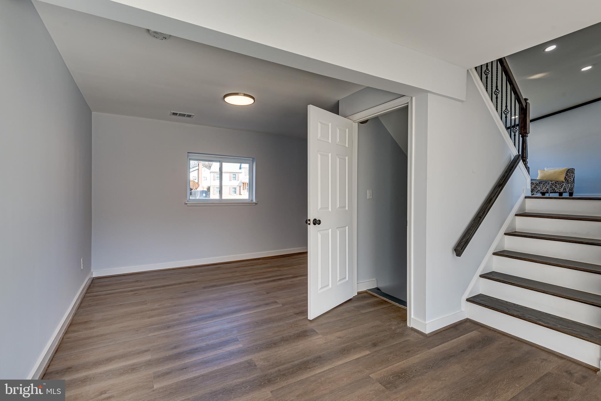 TANTALLON ON THE POTOMAC - Residential