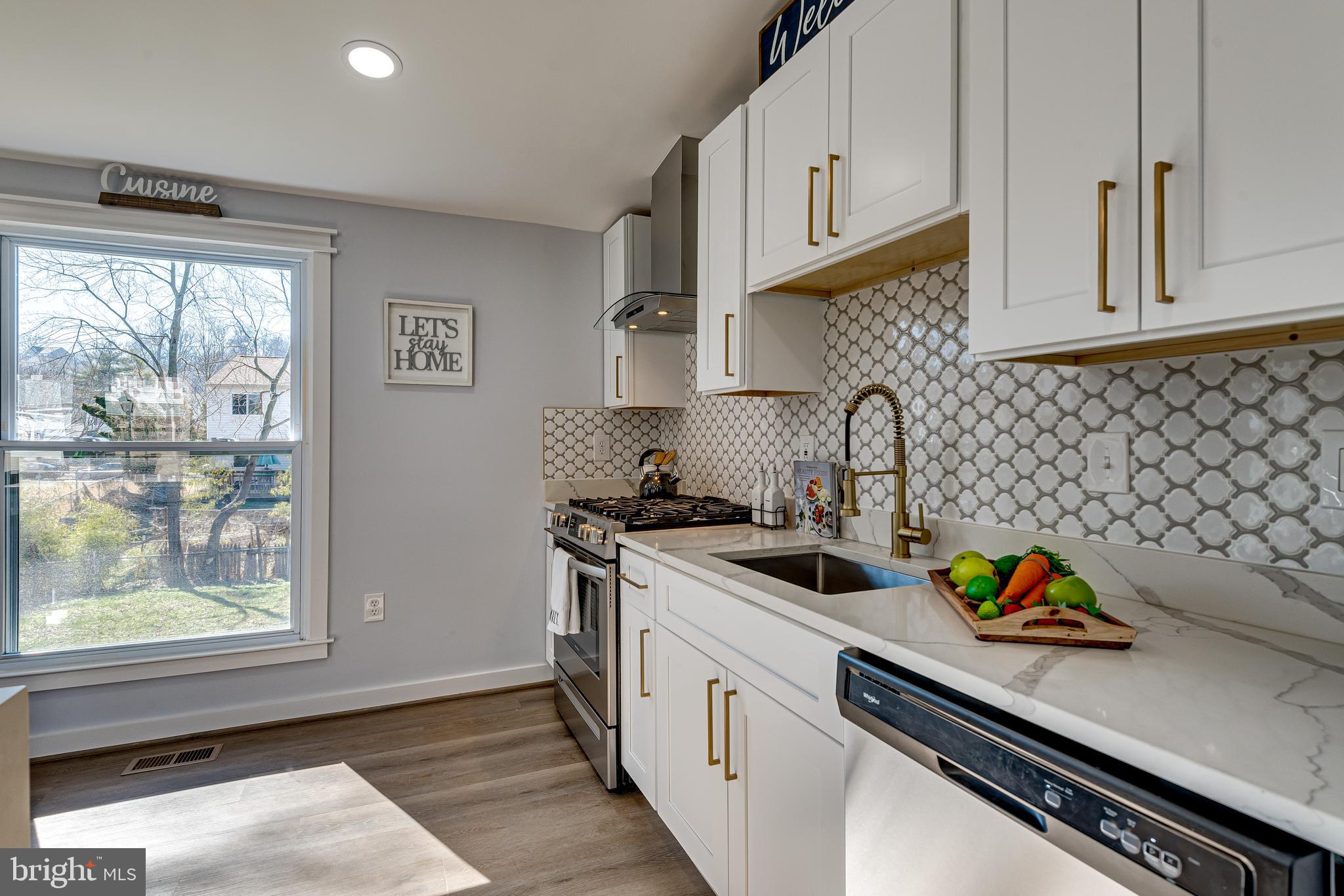 TANTALLON ON THE POTOMAC - Residential