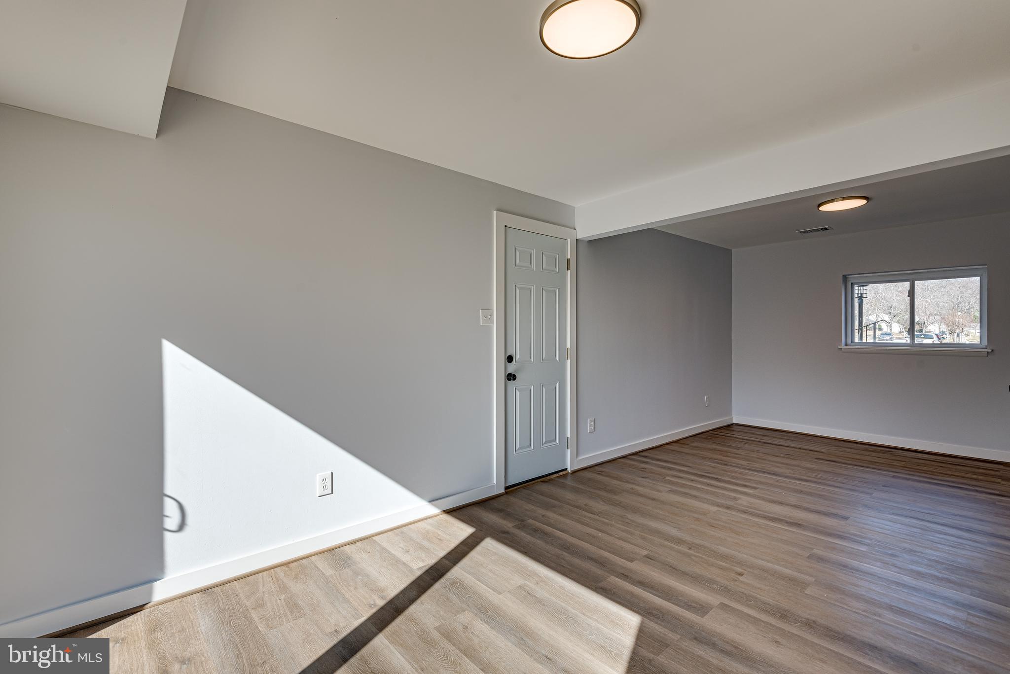 TANTALLON ON THE POTOMAC - Residential