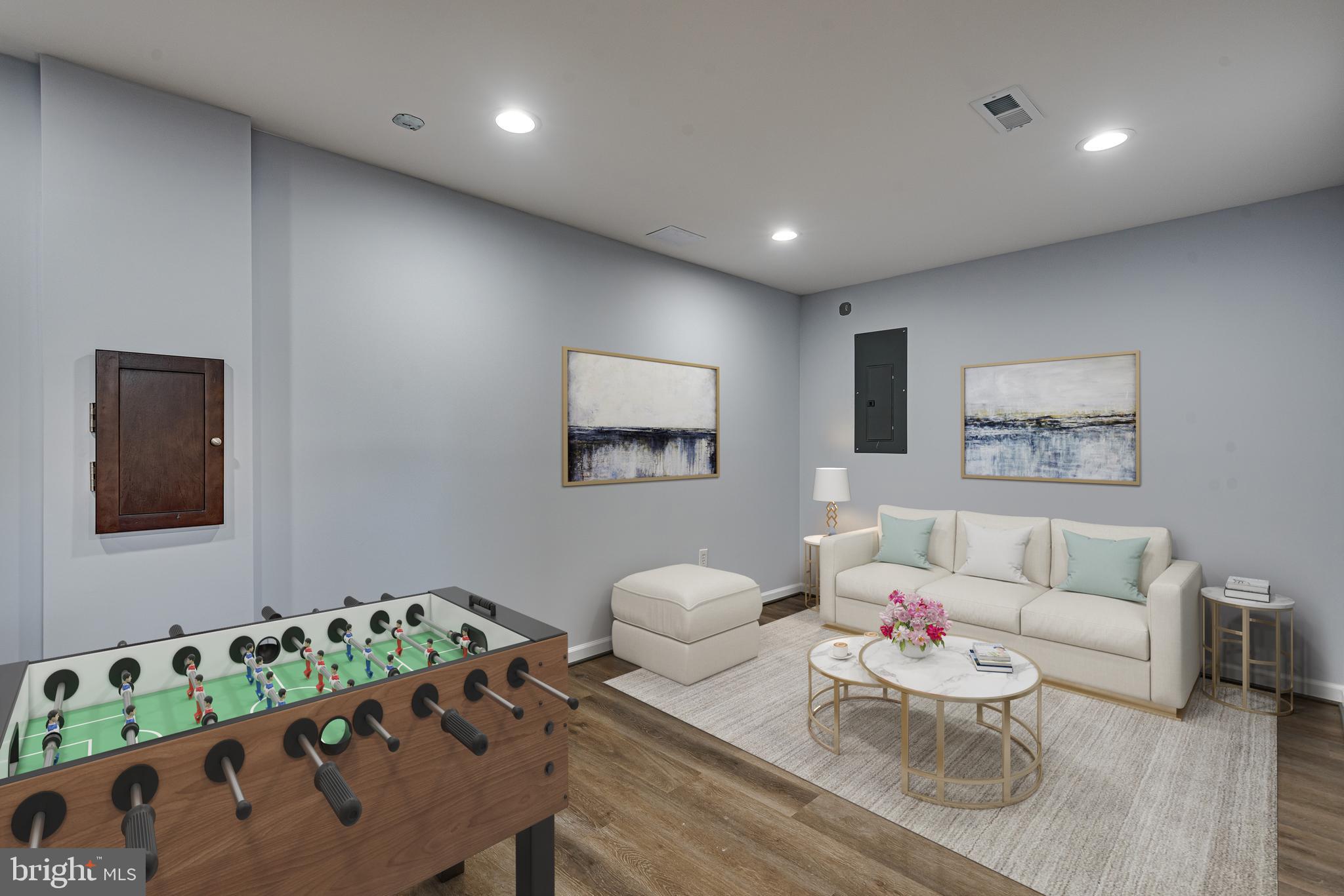 TANTALLON ON THE POTOMAC - Residential