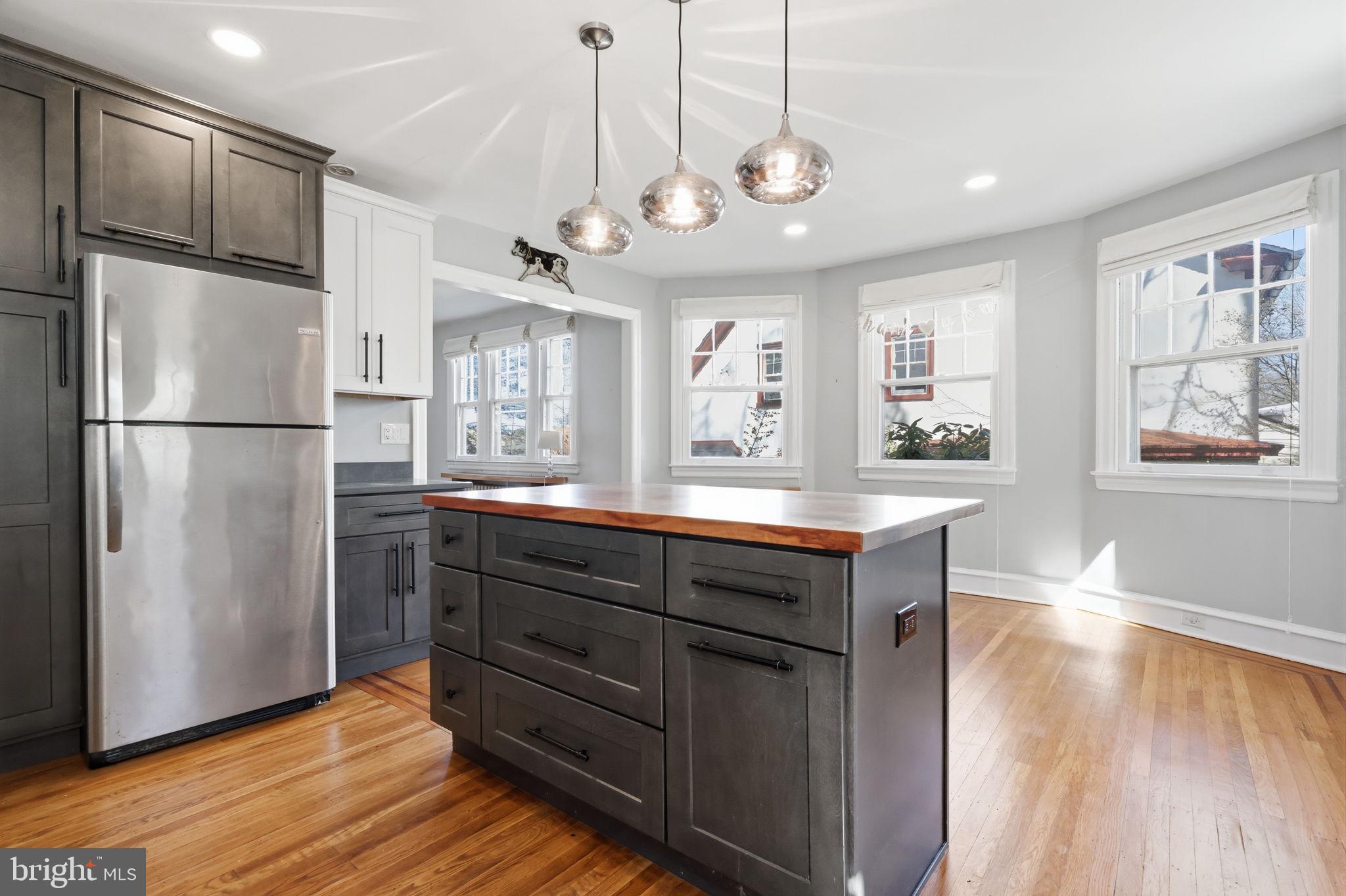 ELKINS PARK - Residential