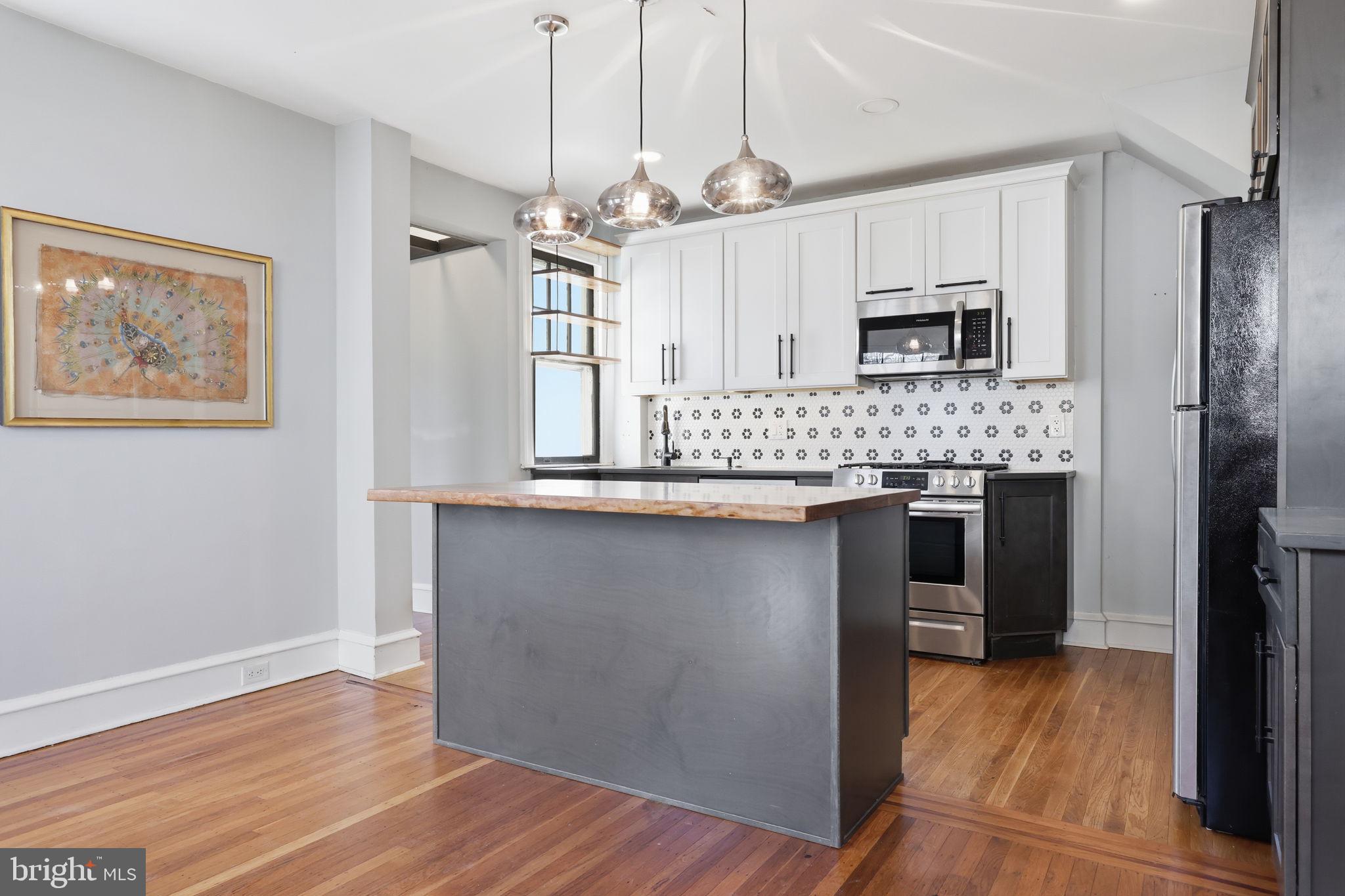 ELKINS PARK - Residential