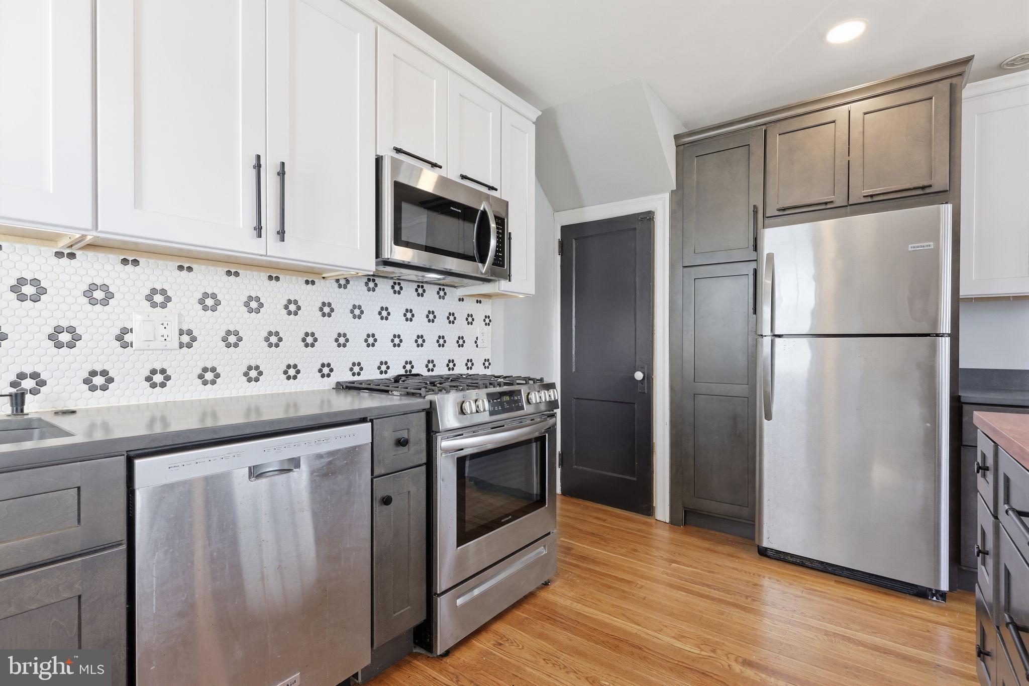 ELKINS PARK - Residential