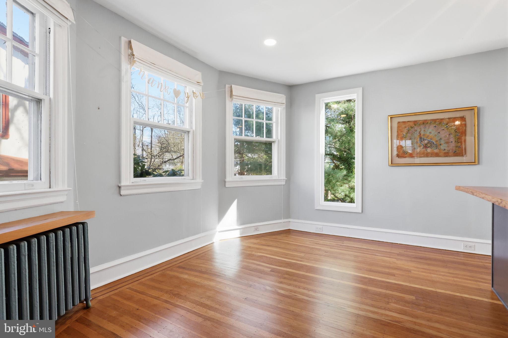 ELKINS PARK - Residential