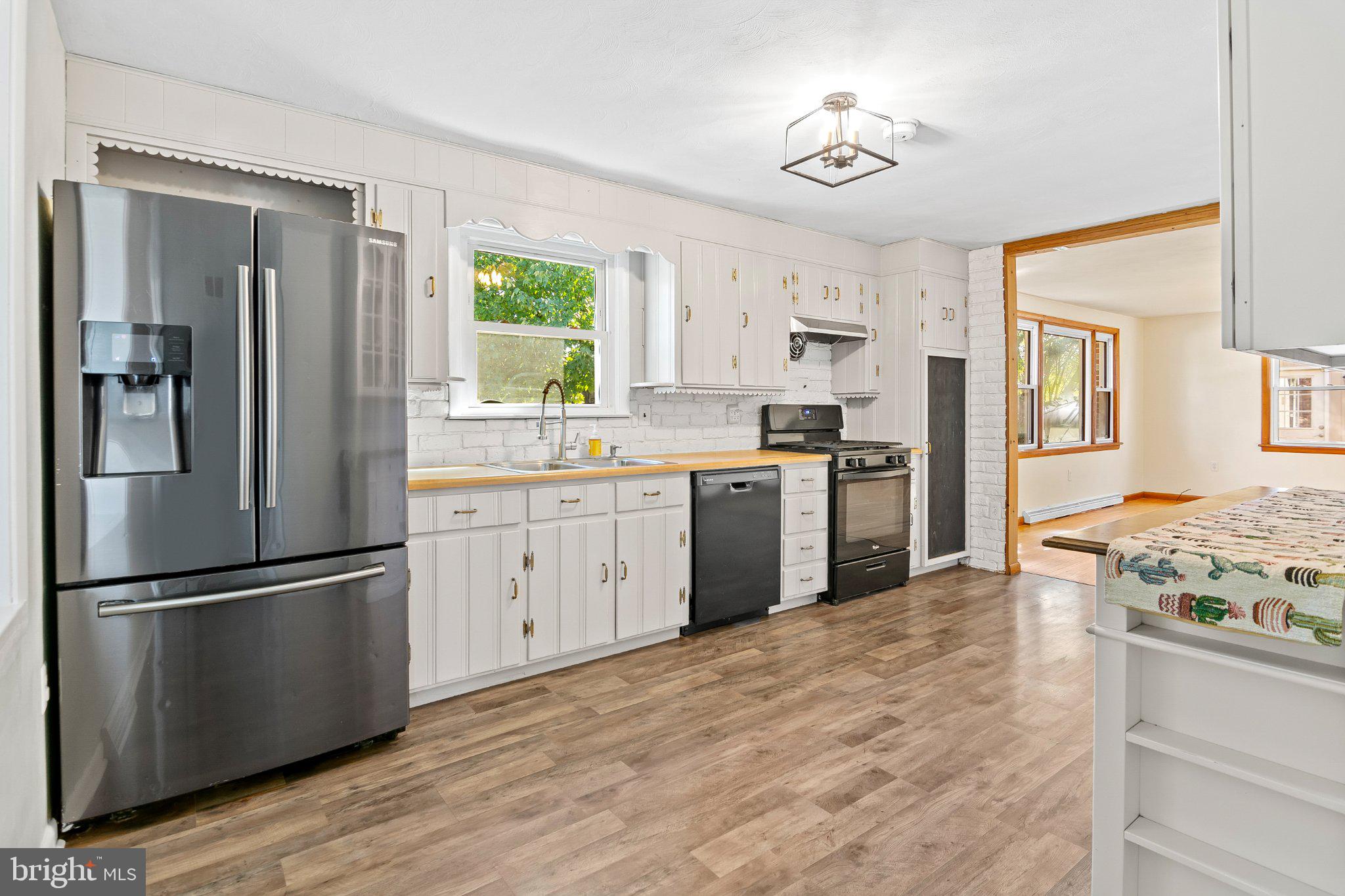 429 W BEAVER STREET
