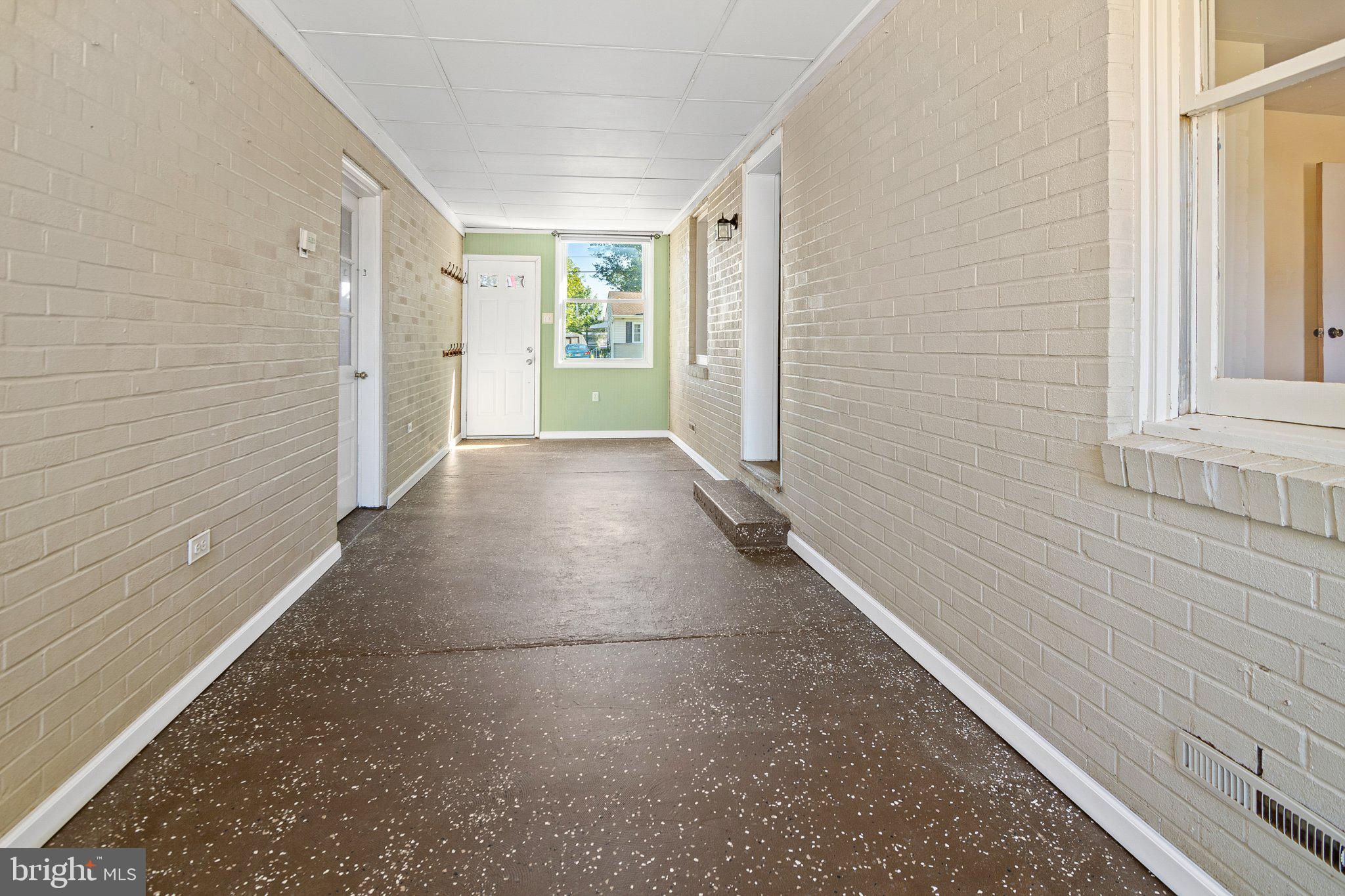 429 W BEAVER STREET