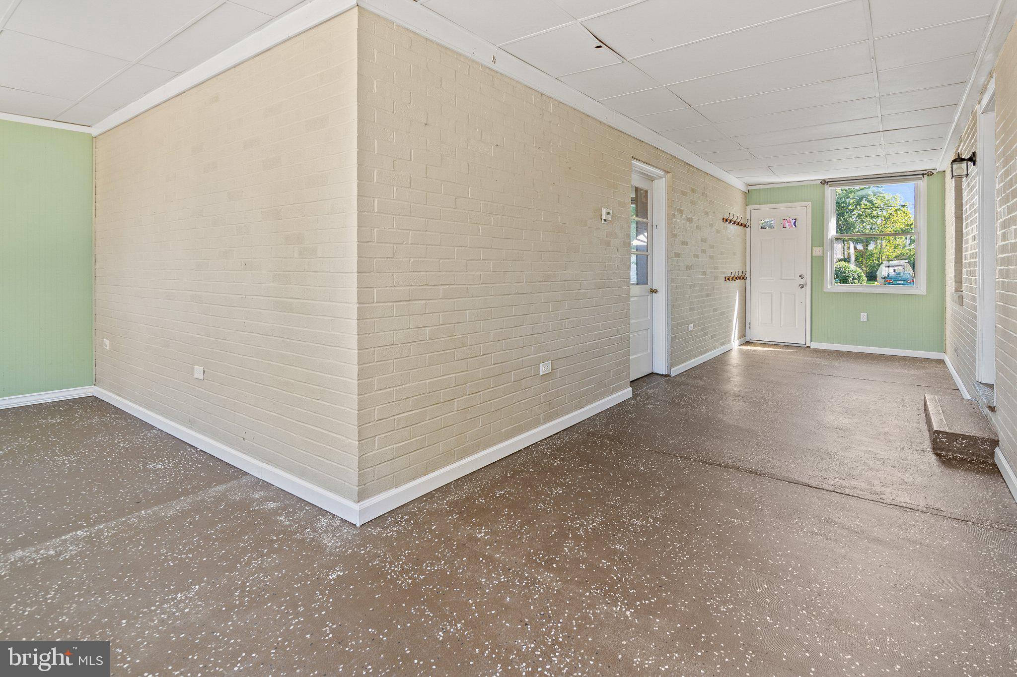 429 W BEAVER STREET