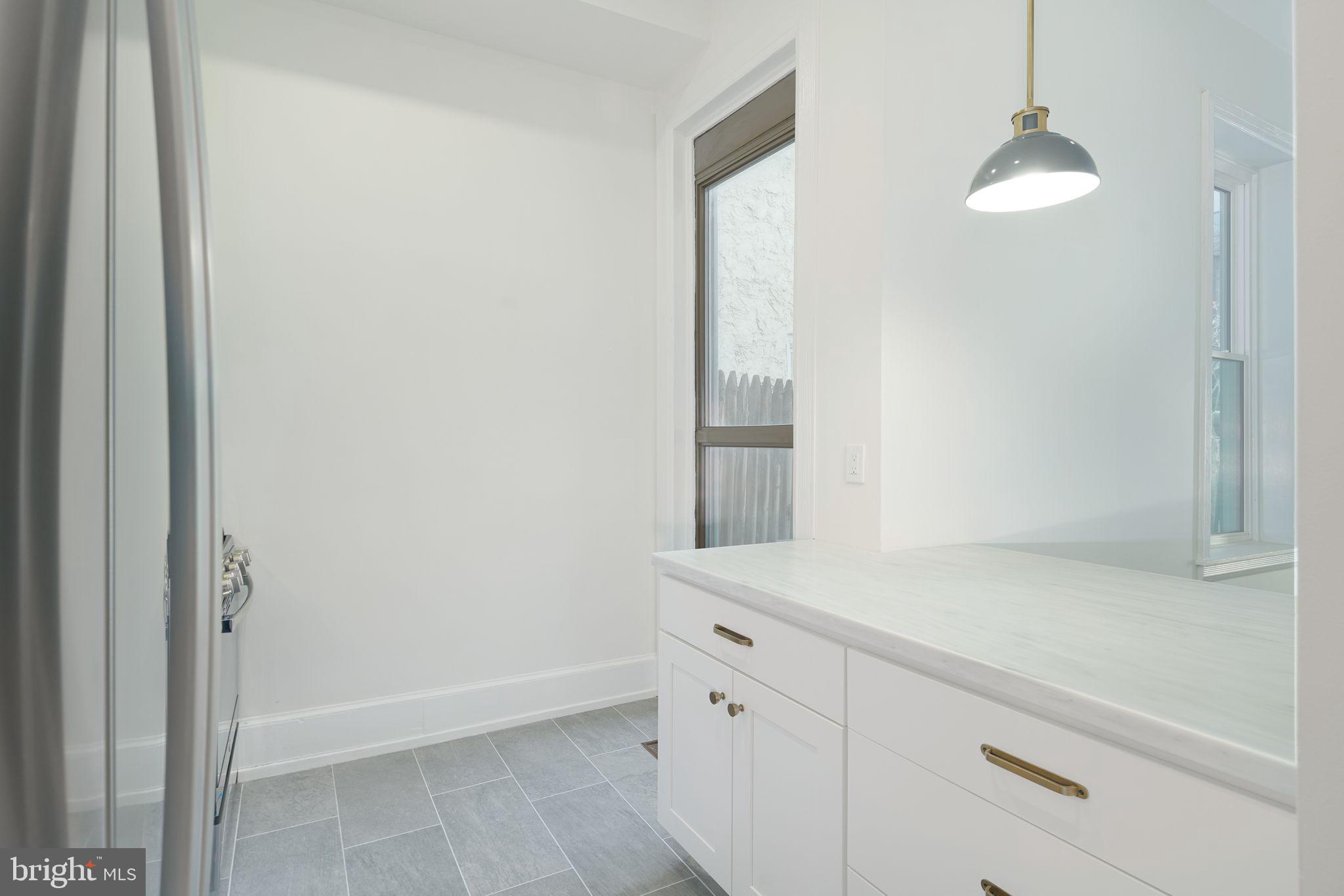 FAIRMOUNT - Residential Lease