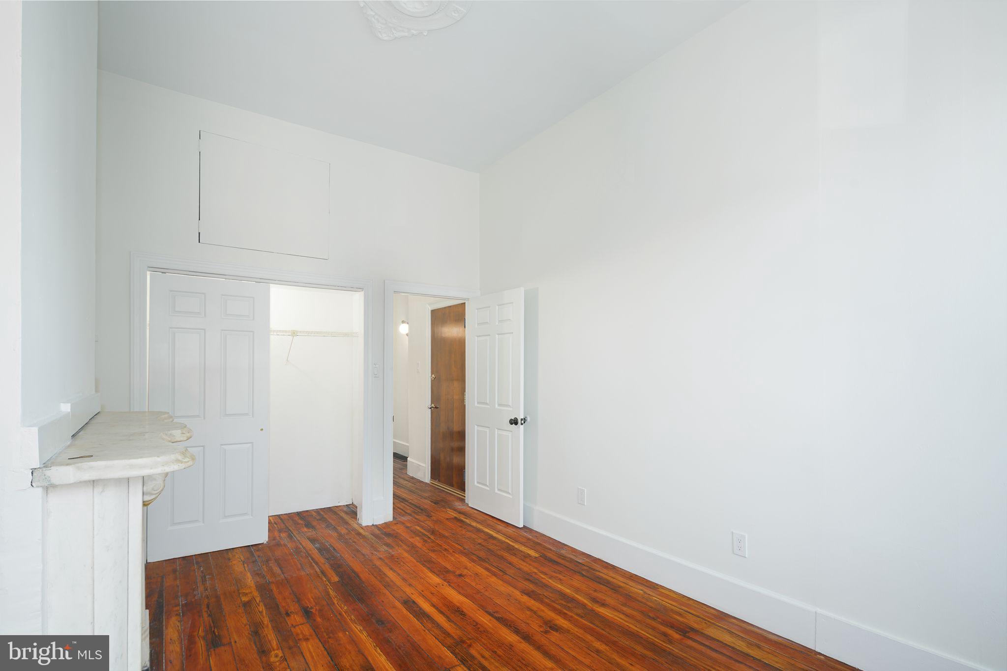 FAIRMOUNT - Residential Lease