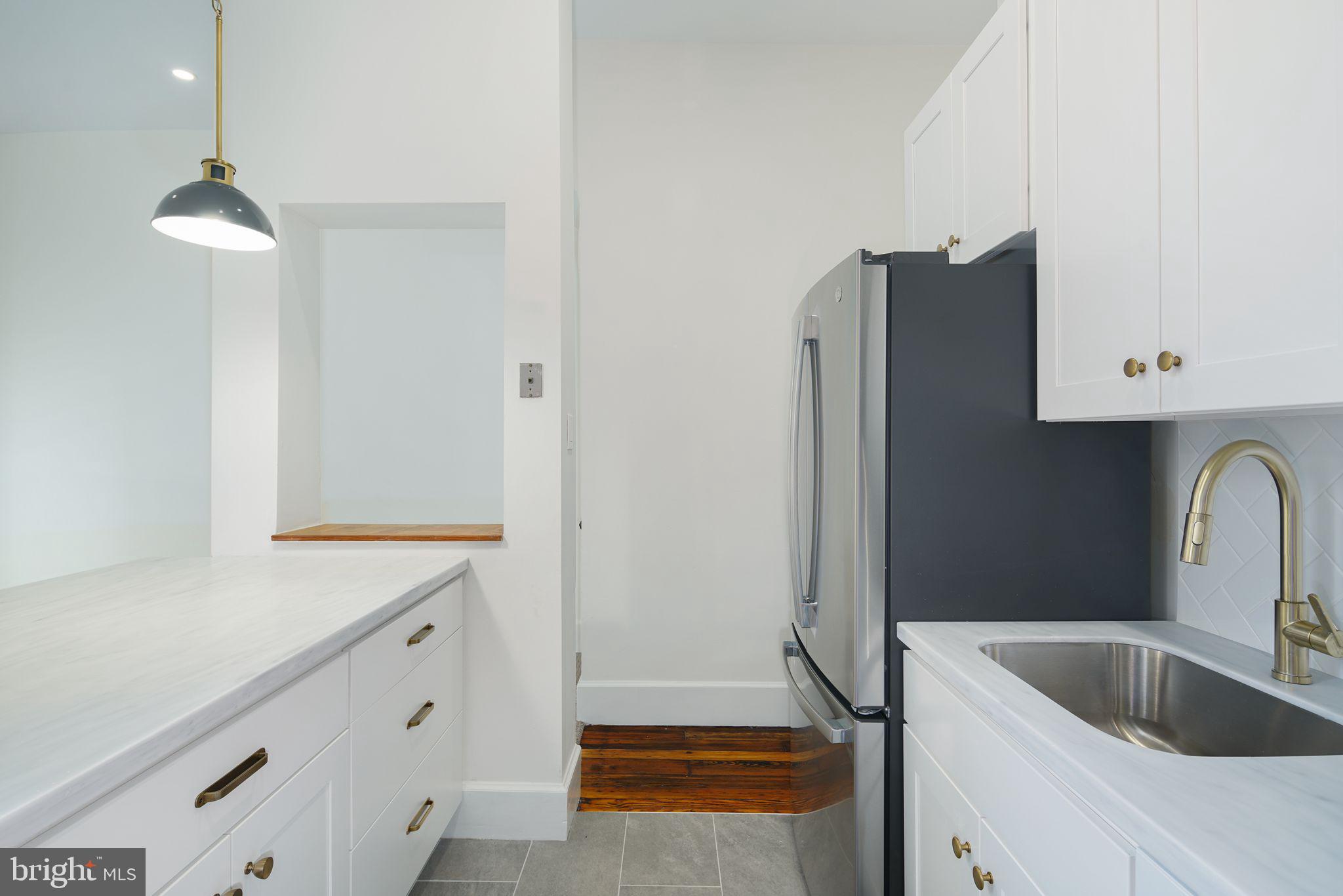 FAIRMOUNT - Residential Lease