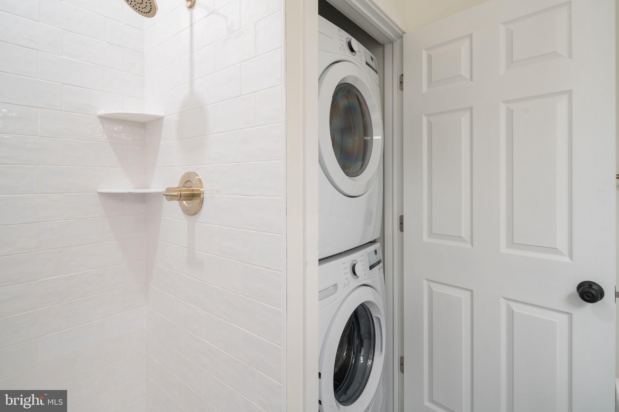 FAIRMOUNT - Residential Lease